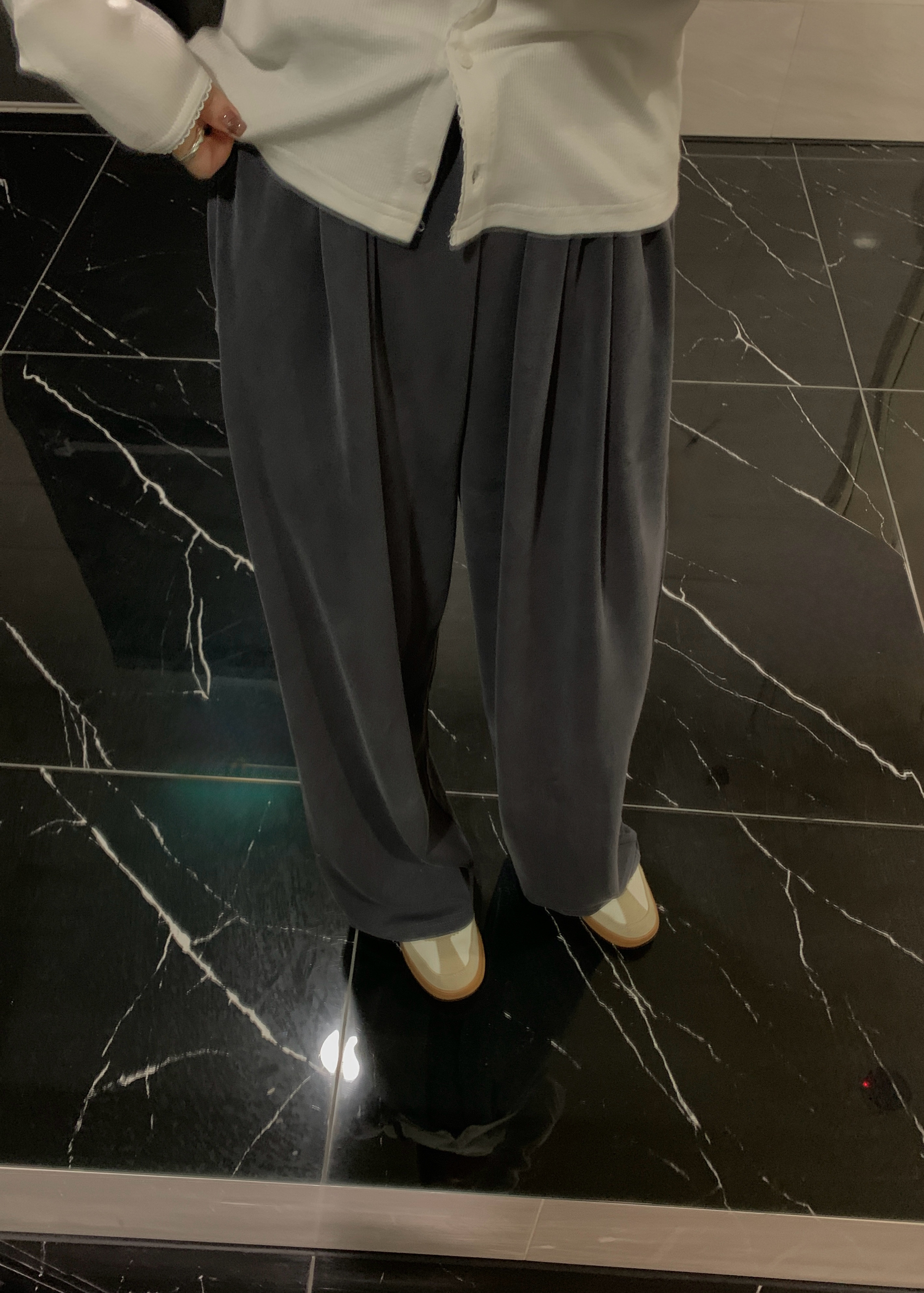 BD21 大推自留!冰絲前打折舒服寬褲 4色9