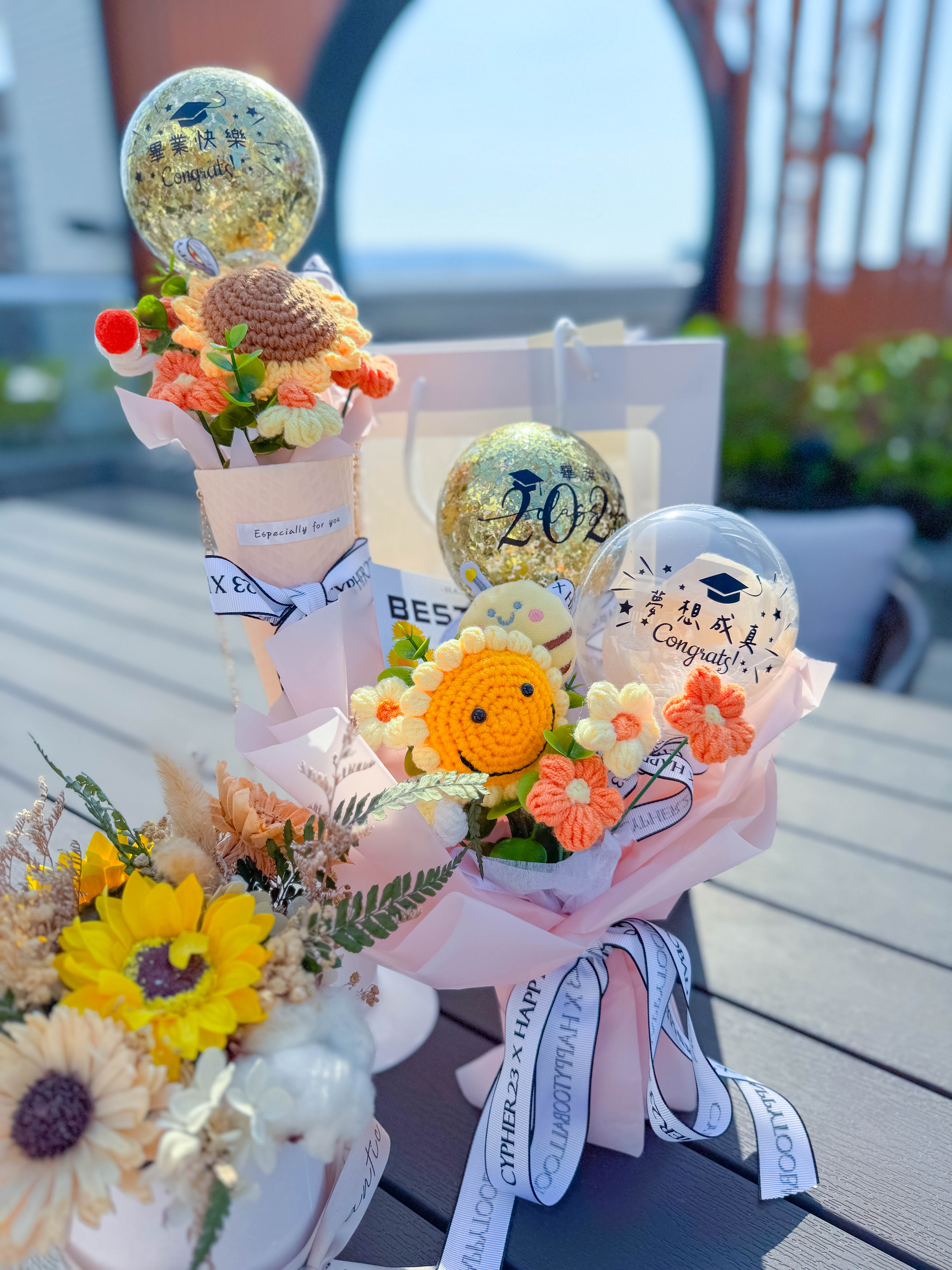 《可客製專屬名字》畢業手作針織花氣球 - 花束造型4