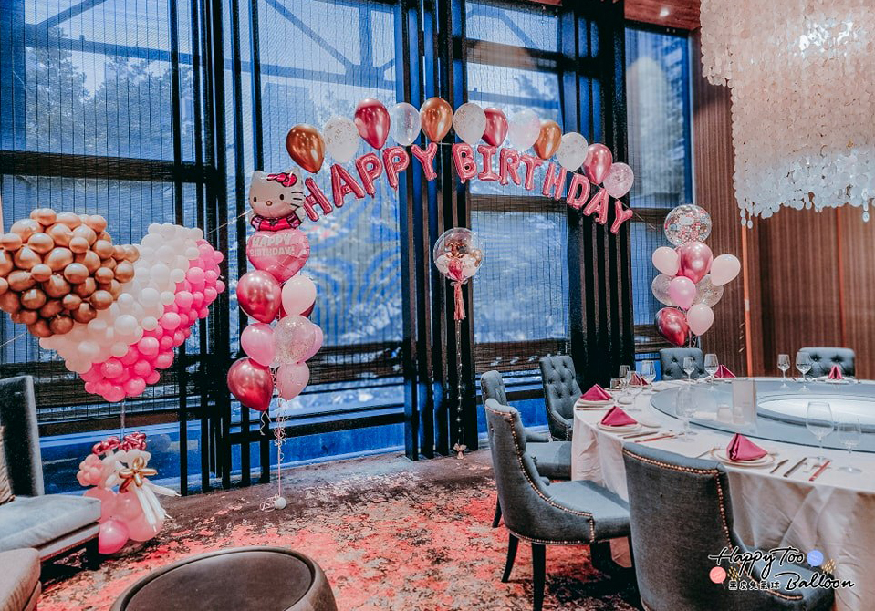 ♚《KITTY可愛的生日派對》♚