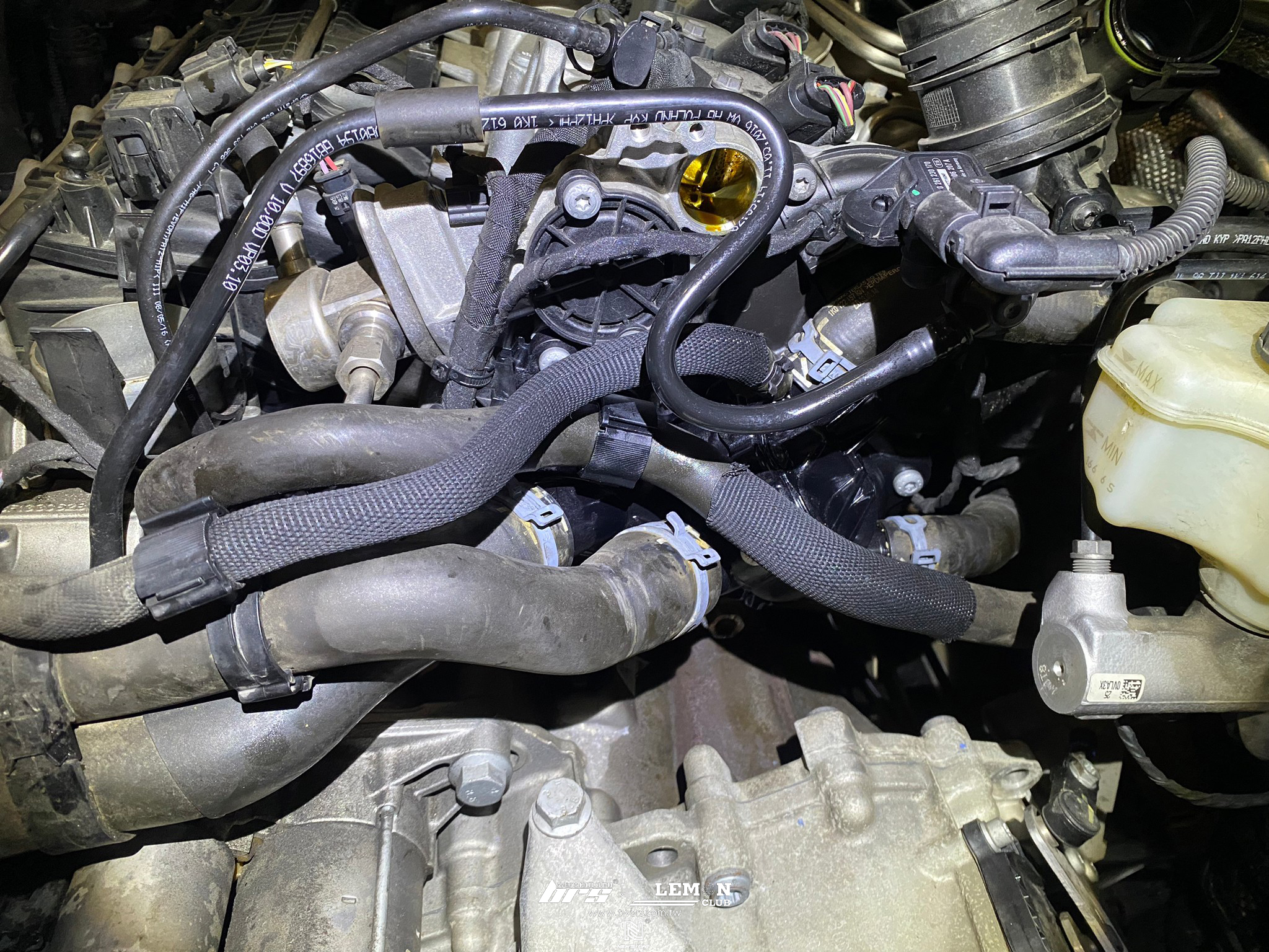 Skoda Yeti 保養 水泵浦更換