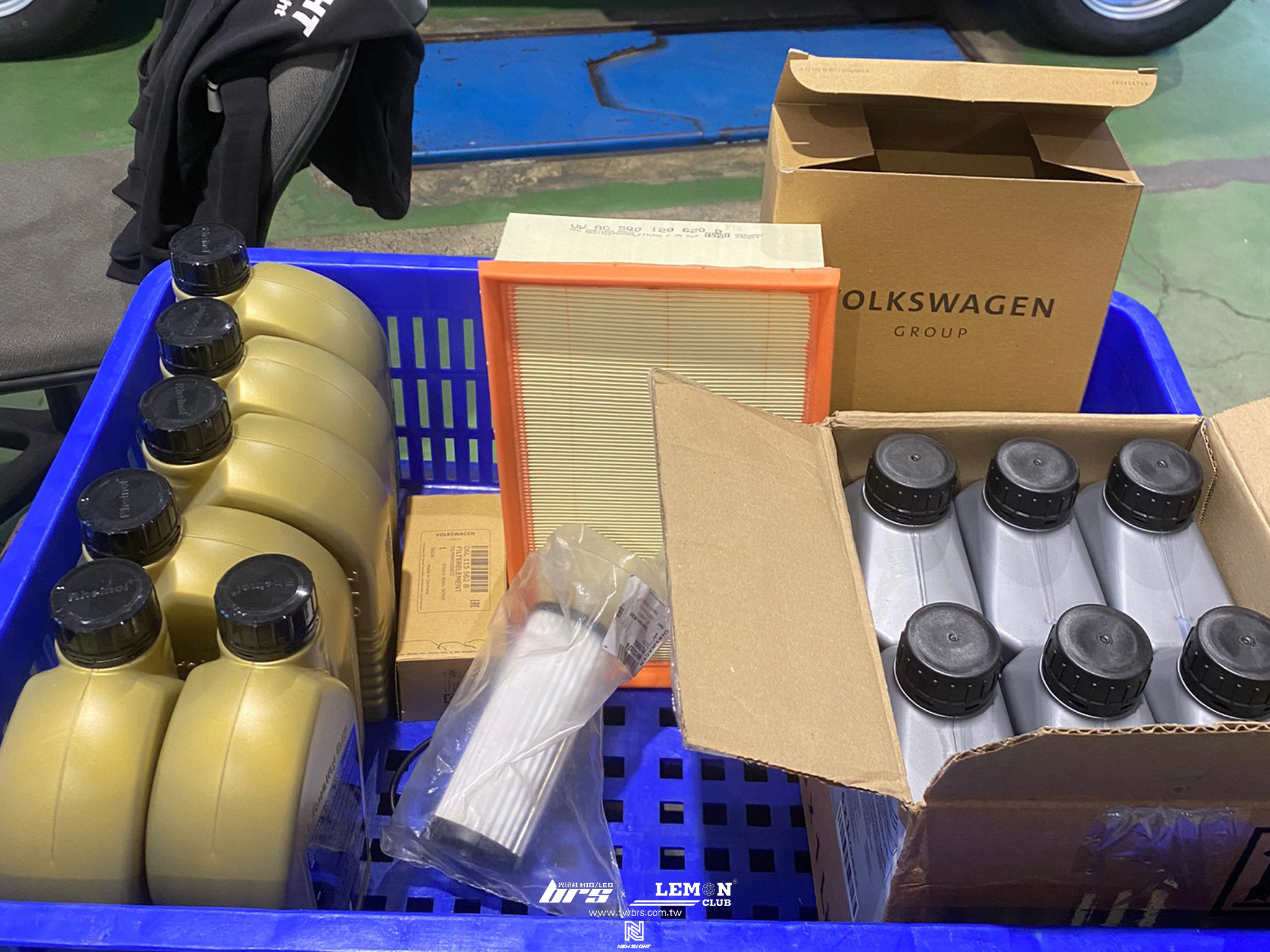 Skoda Kodiaq 保養 德國Rheinol萊茵機油5W30更換+原廠機油芯更換+原廠洩油螺絲+原廠洩油螺絲墊片更換+原廠變速箱油更換+原廠變速箱油濾芯更換+原廠空氣濾芯更換+原廠變速箱濾芯墊圈