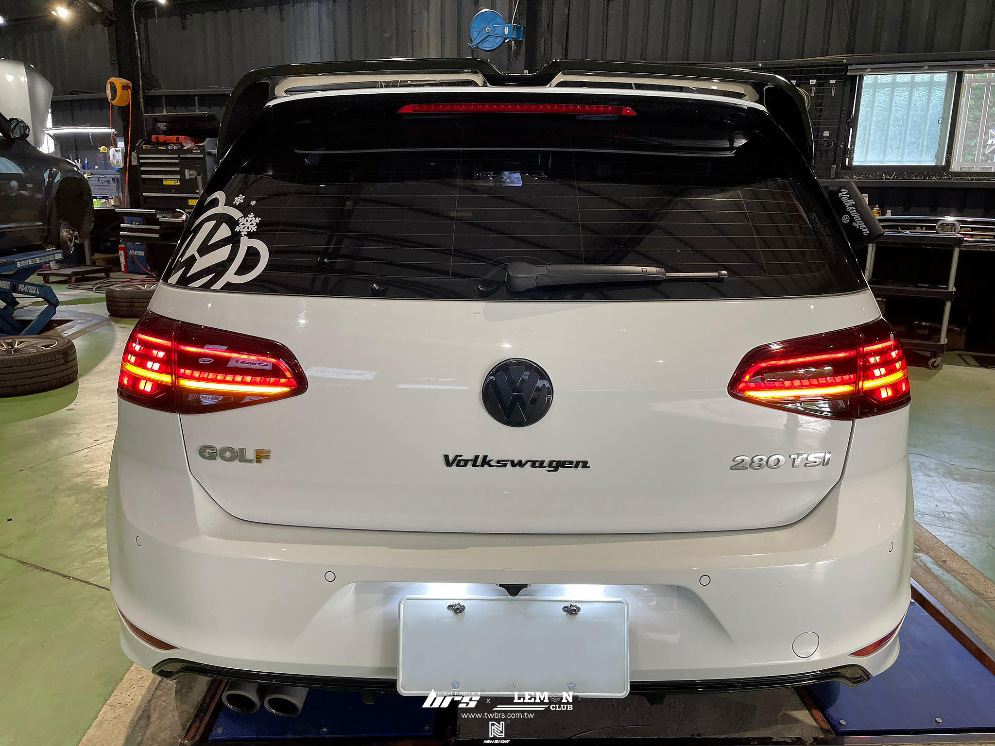 Volkswagen Golf 7 安裝 7.5代流水LED尾燈