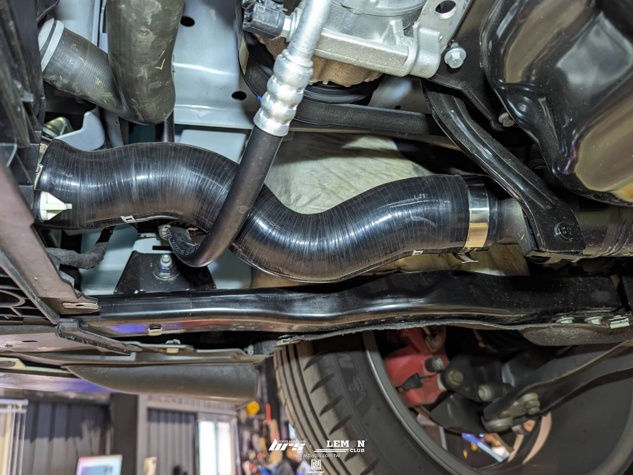 Ford Focus MK4 安裝 MST進氣管