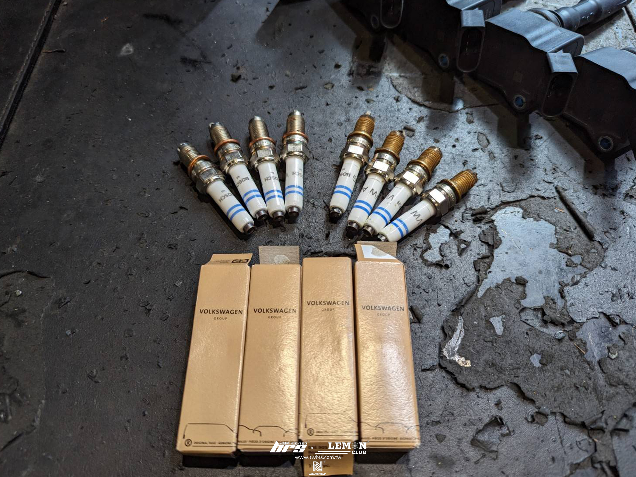 Volkswagen Golf 7.5 保養(MOTUL機油5W30+原廠火星塞+原廠機油芯+原廠洩油螺絲+墊片+原廠變速箱油+原廠閥體油)