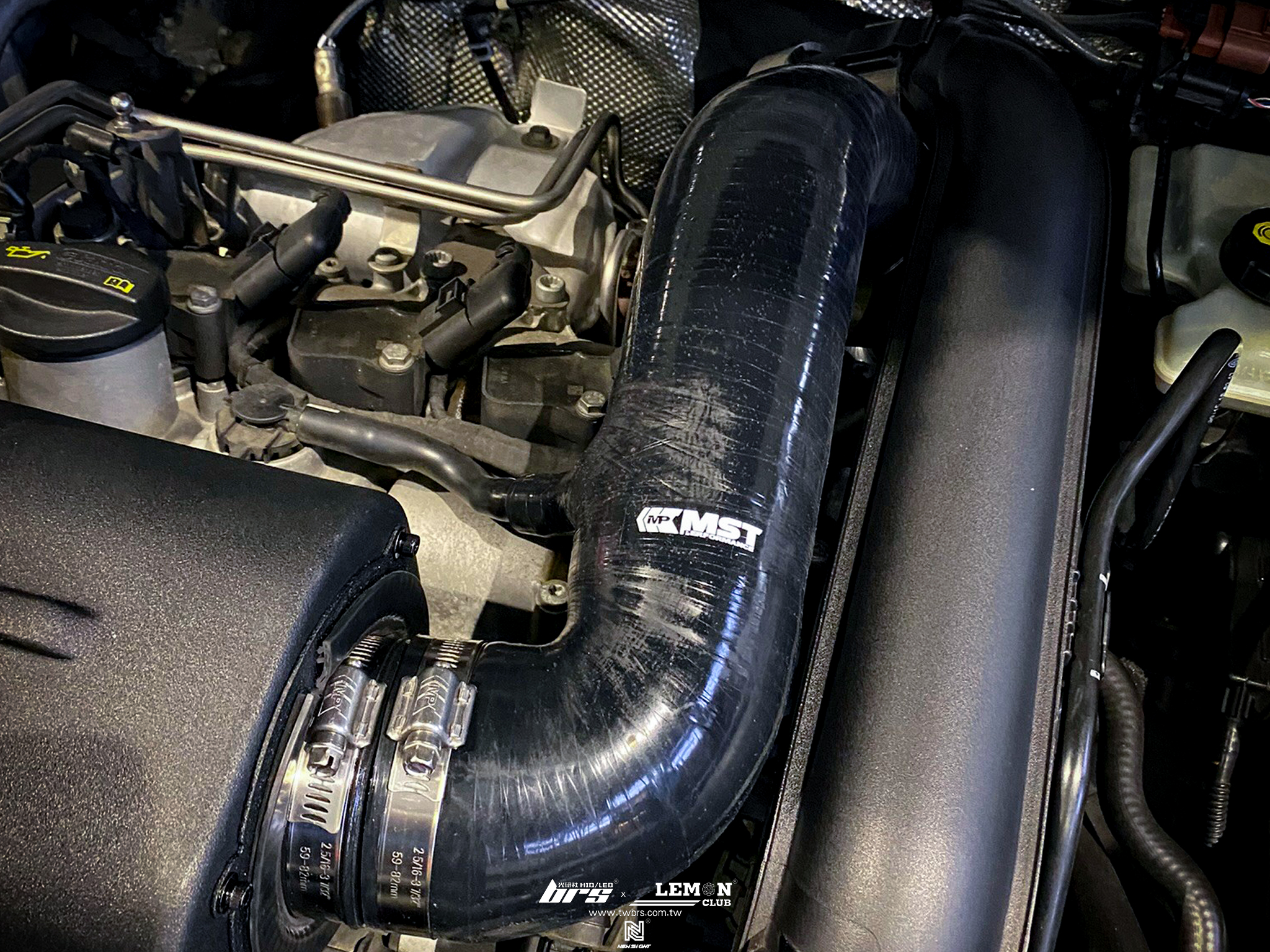 Volkswagen Golf 7 安裝 MST進氣系統