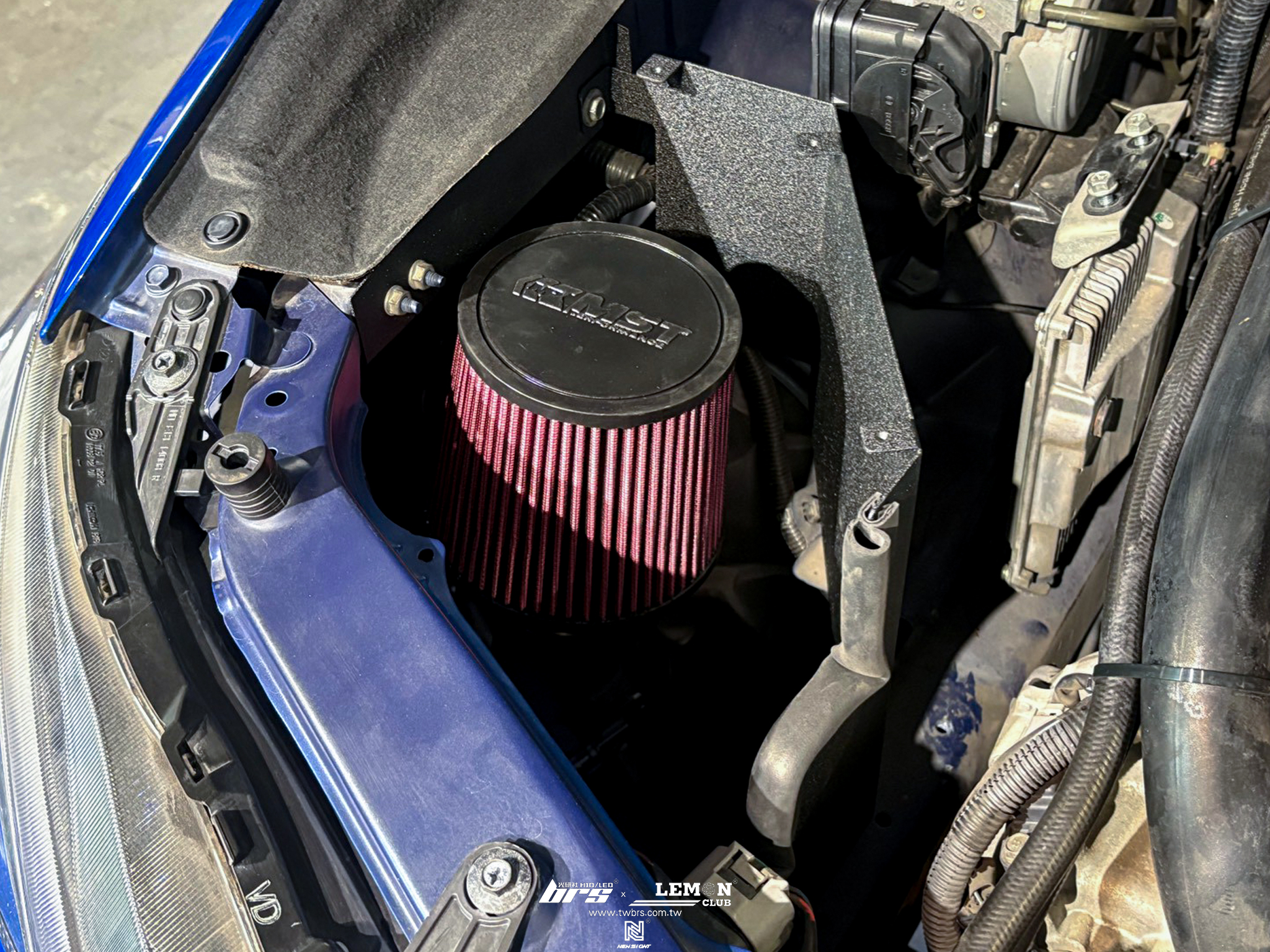 Subaru WRX 安裝 MST 進氣系統