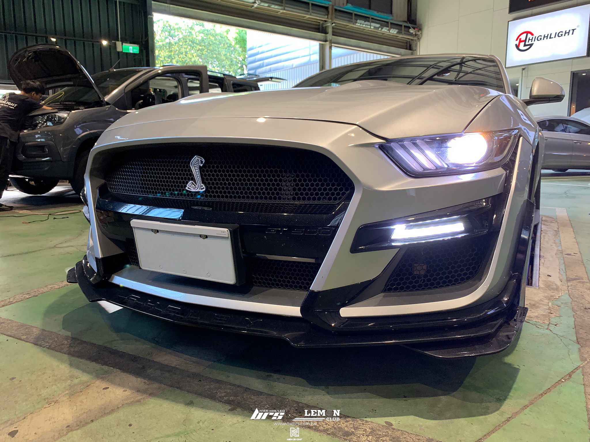 Ford Mustang 安裝 日行燈+GT500側裙