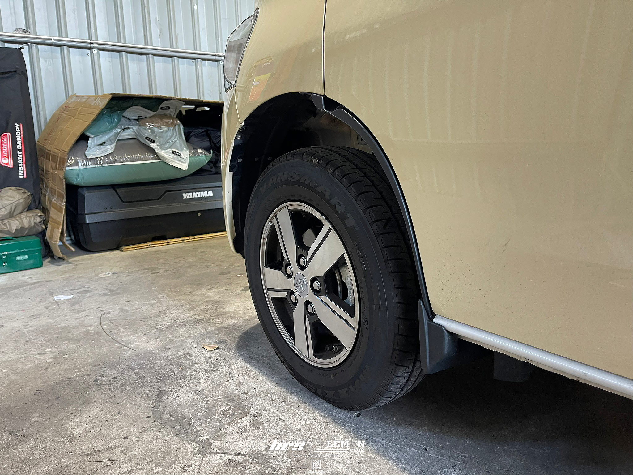 Toyota Town Ace 安裝 專用擋泥板