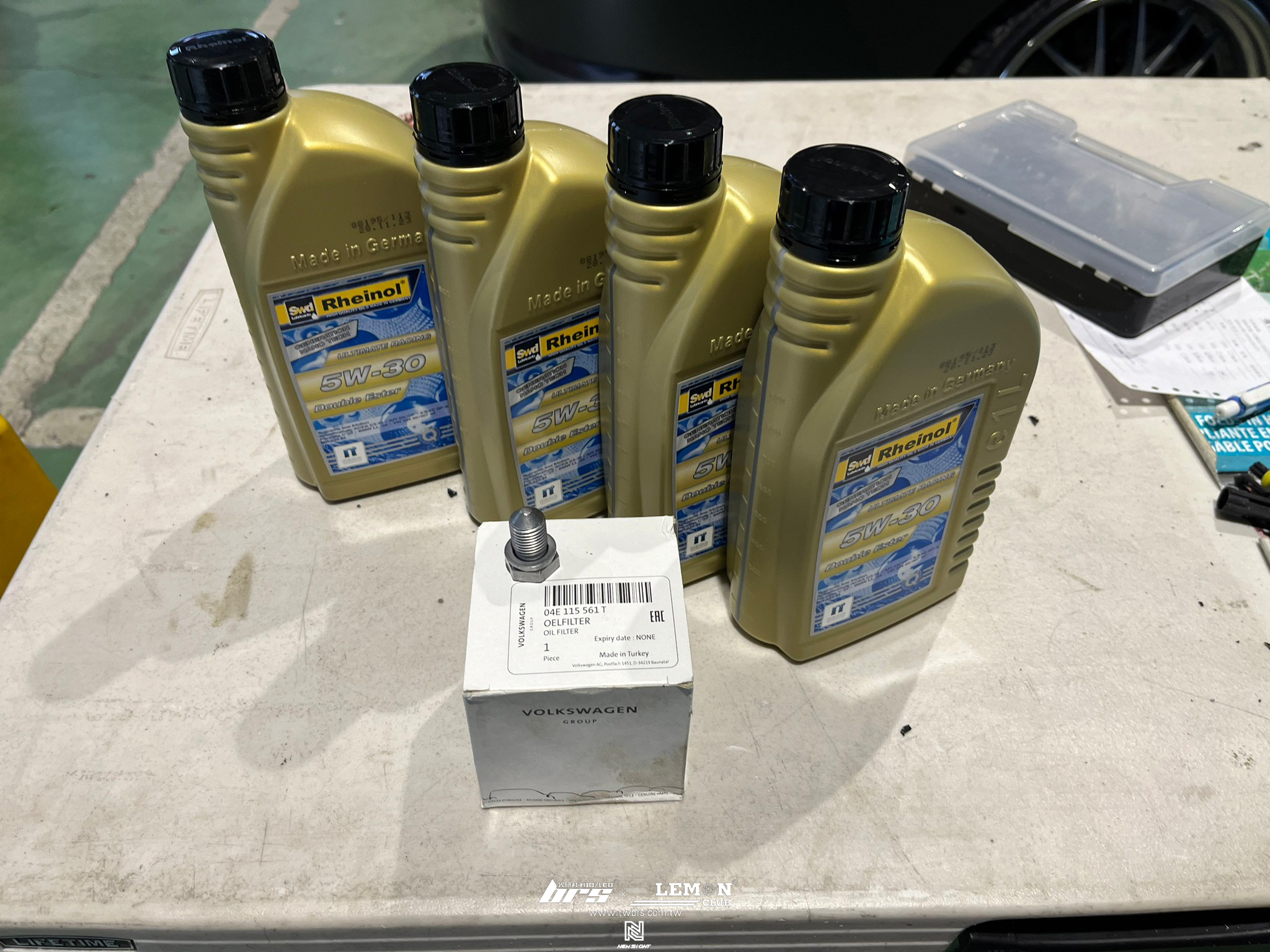 Skoda Fabia 保養 德國Rheinol萊茵機油5W30+原廠機油芯+原廠洩油螺絲+原廠洩油螺絲墊片