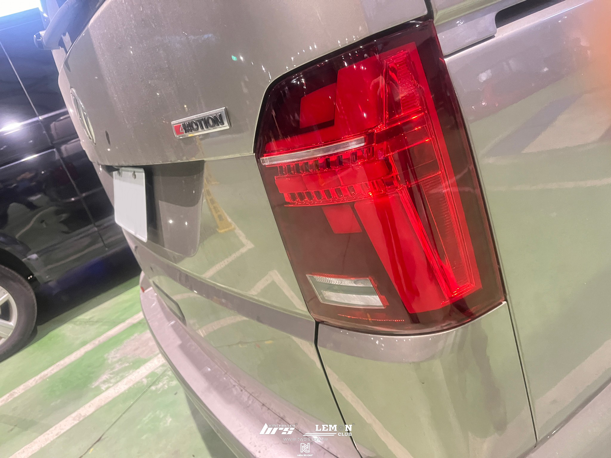 Volkswagen T6 安裝 LED尾燈+葉子板側燈