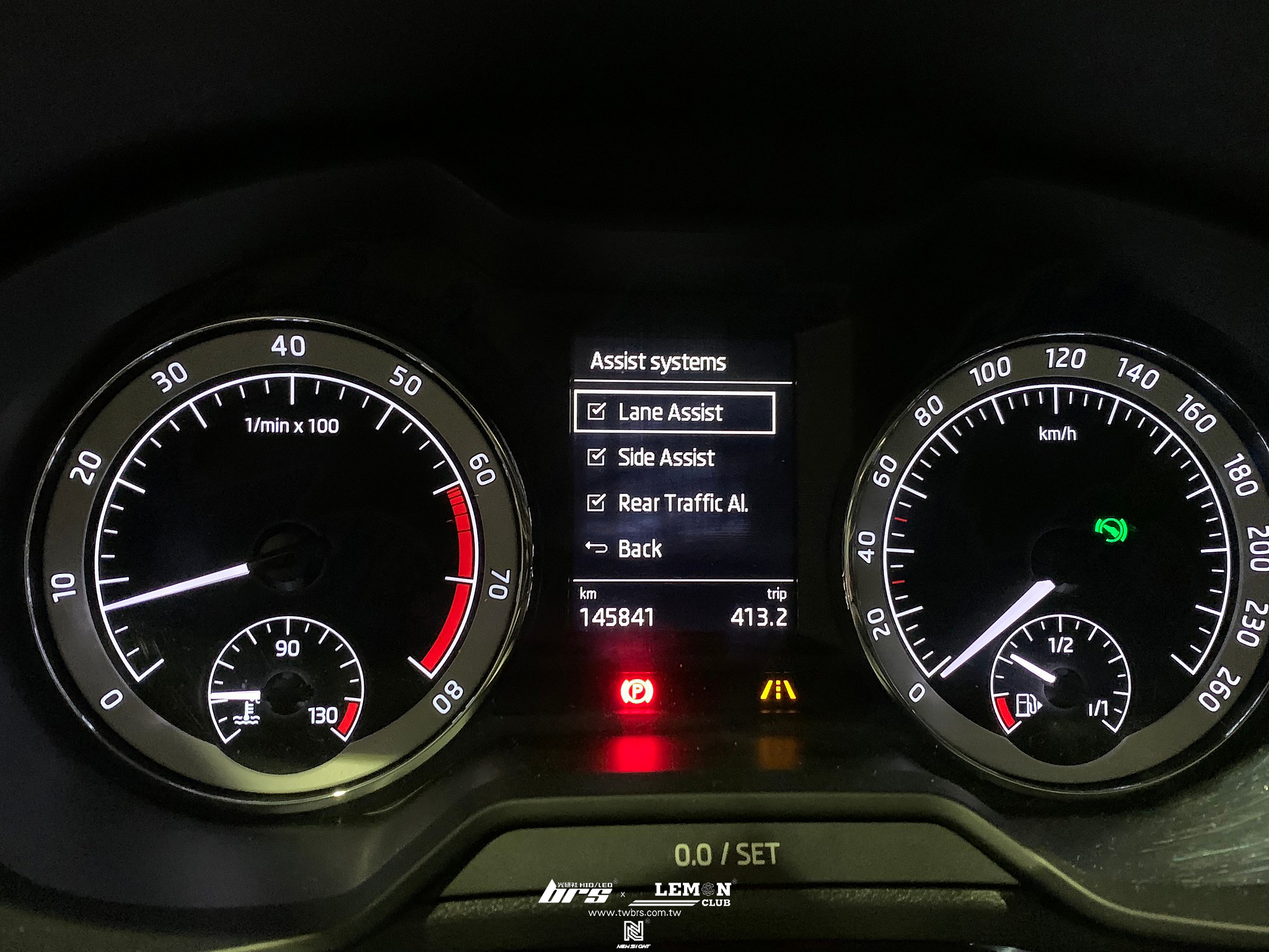 Skoda Octavia 安裝 3Q0車道保持系統