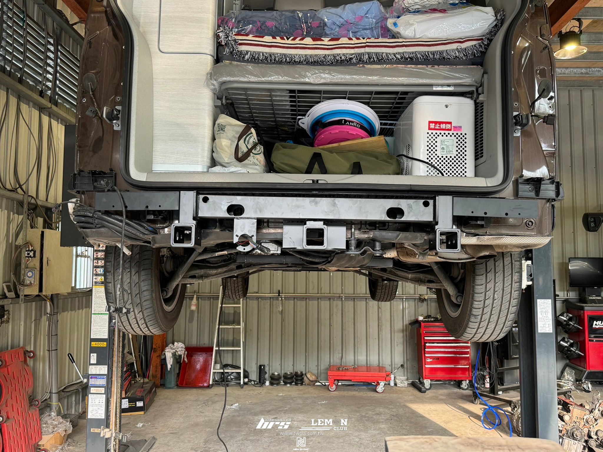 Volkswagen T6 安裝 美式三孔拖車勾(載重加強版)+原廠拖車勾線組