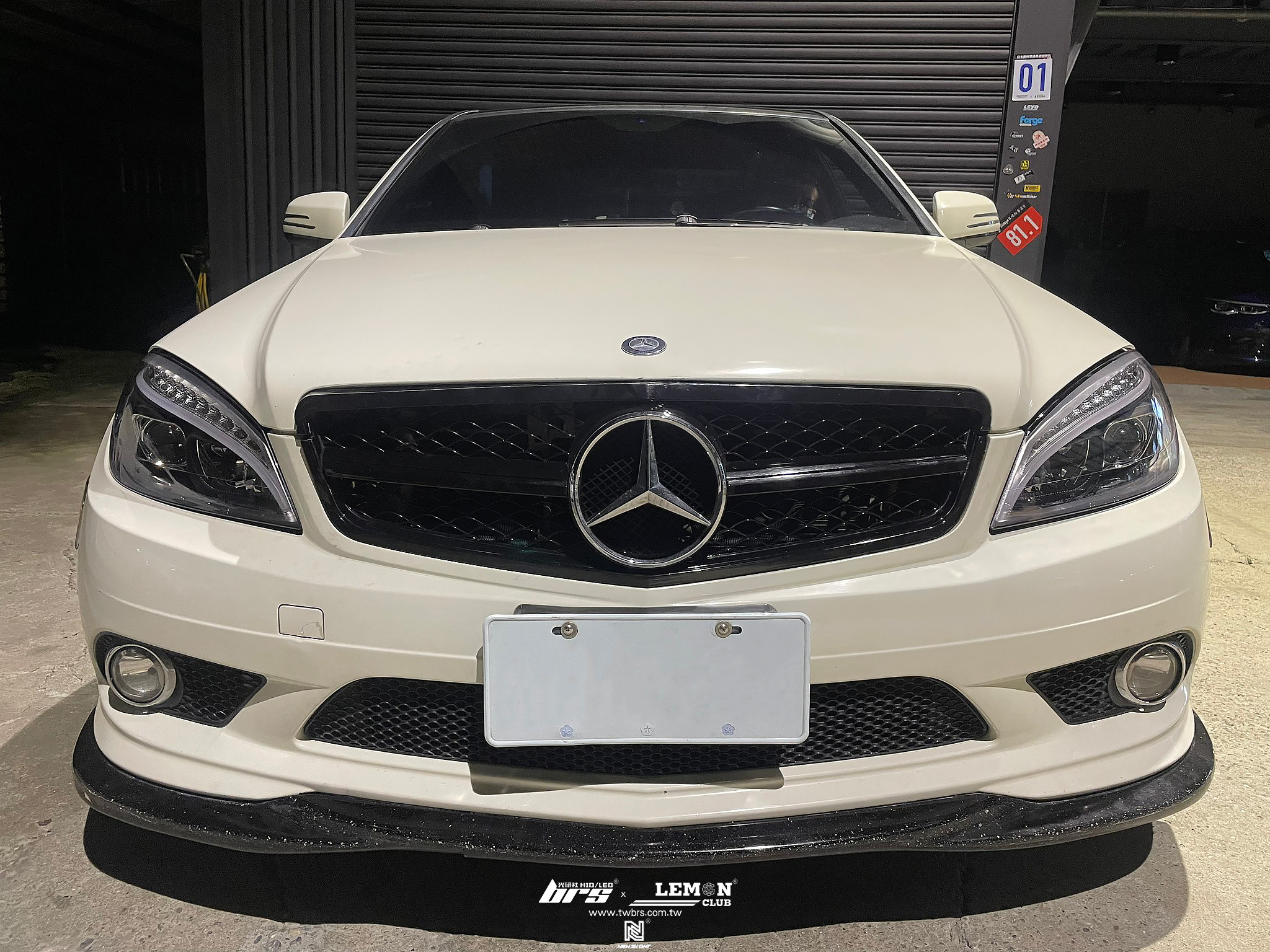 Benz W204 安裝 魚眼大燈總成