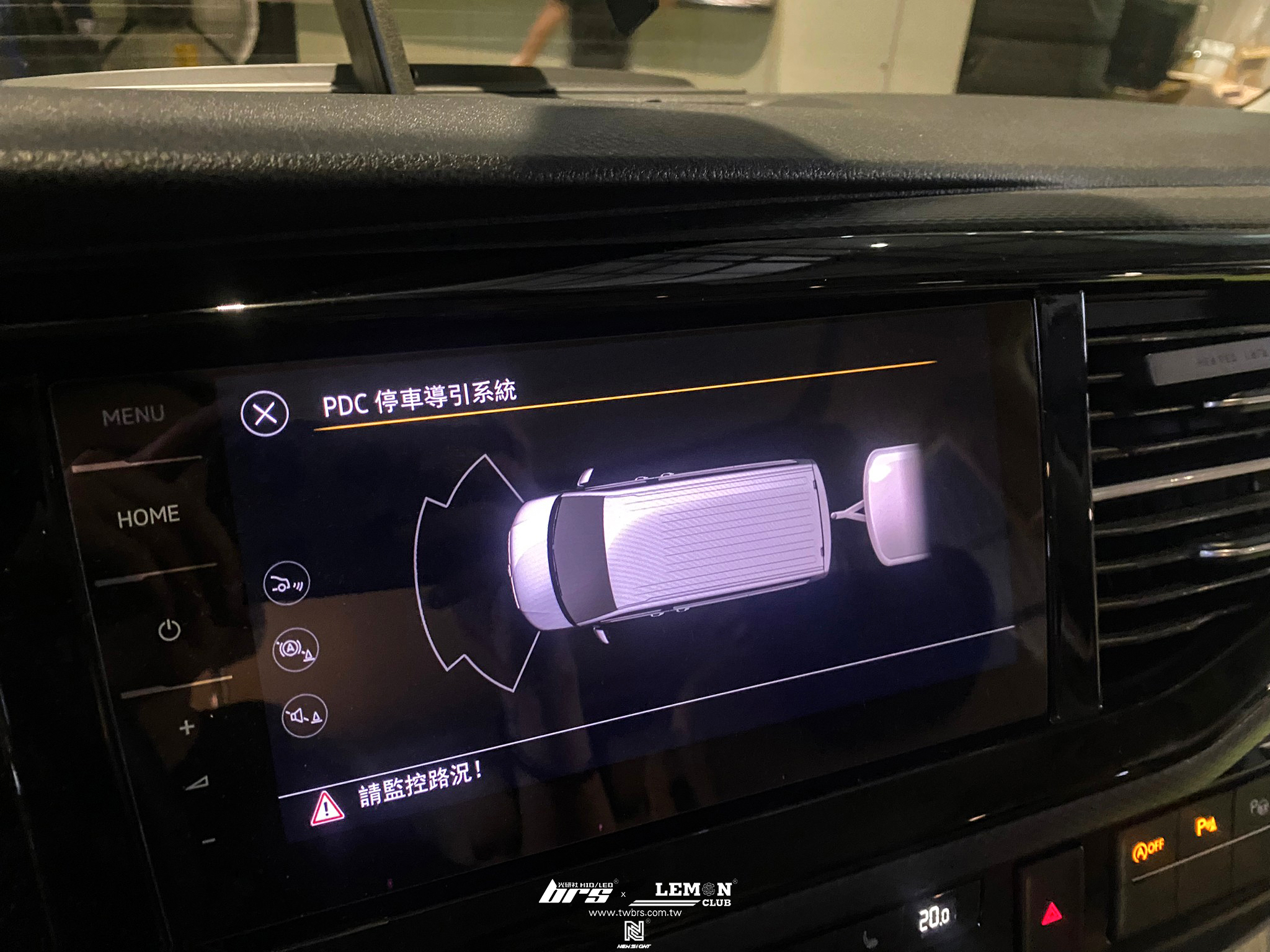 Volkswagen T6.1 安裝 原廠拖車勾線組