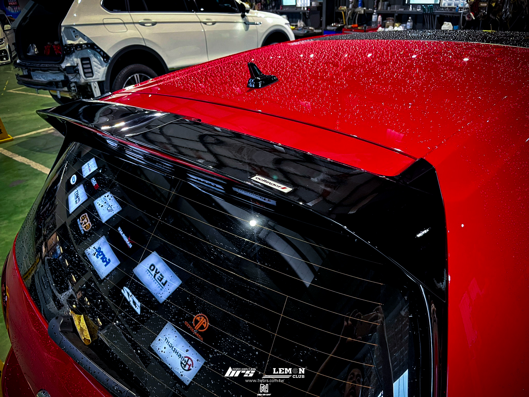 Volkswagen Golf 7.5 安裝 前保桿烤漆+正Oettinger尾翼