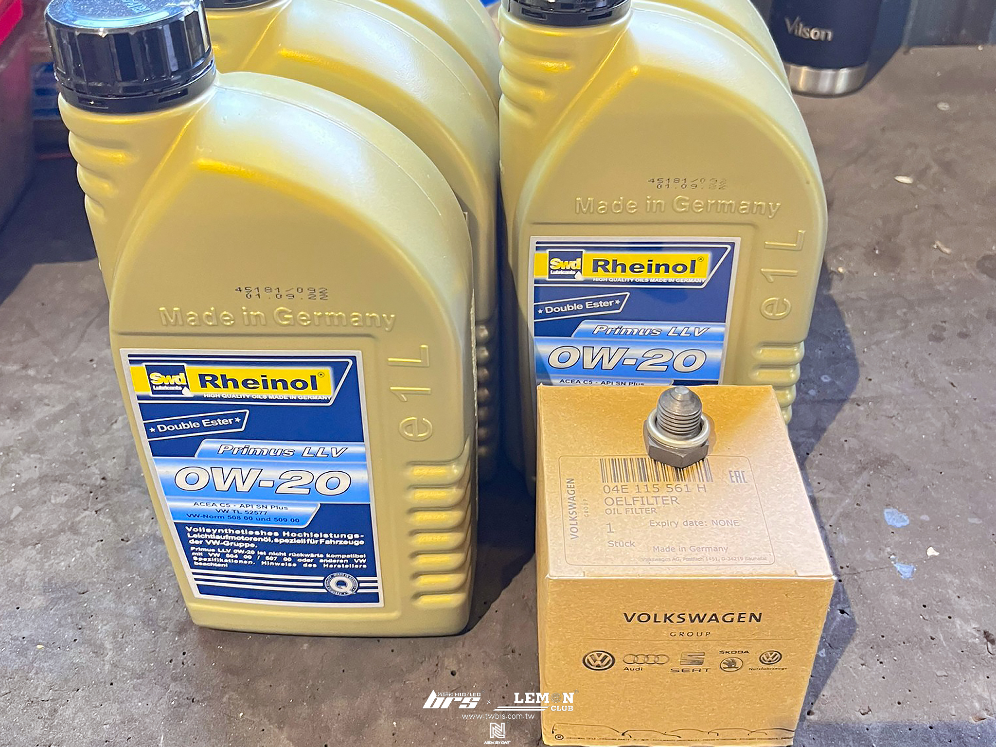Volkswagen Golf 7 Variant 保養(萊茵機油0W20+原廠機油芯+原廠洩油螺絲+墊片)