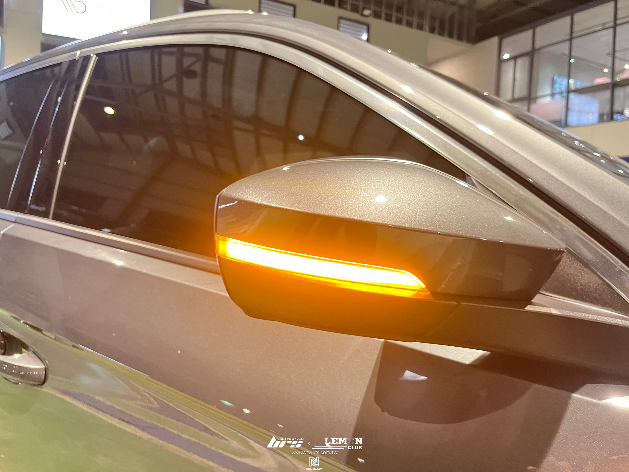 Volkswagen T-Roc 安裝 LED後視鏡流水方向燈