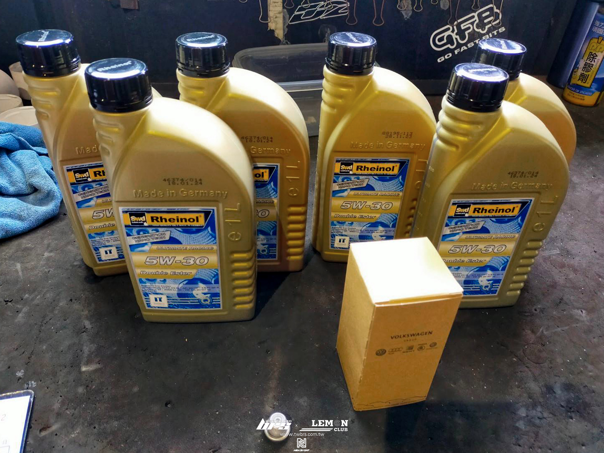 Skoda Superb 保養 德國Rheinol萊茵機油5W30更換+原廠機油芯更換+原廠洩油螺絲+墊片更換