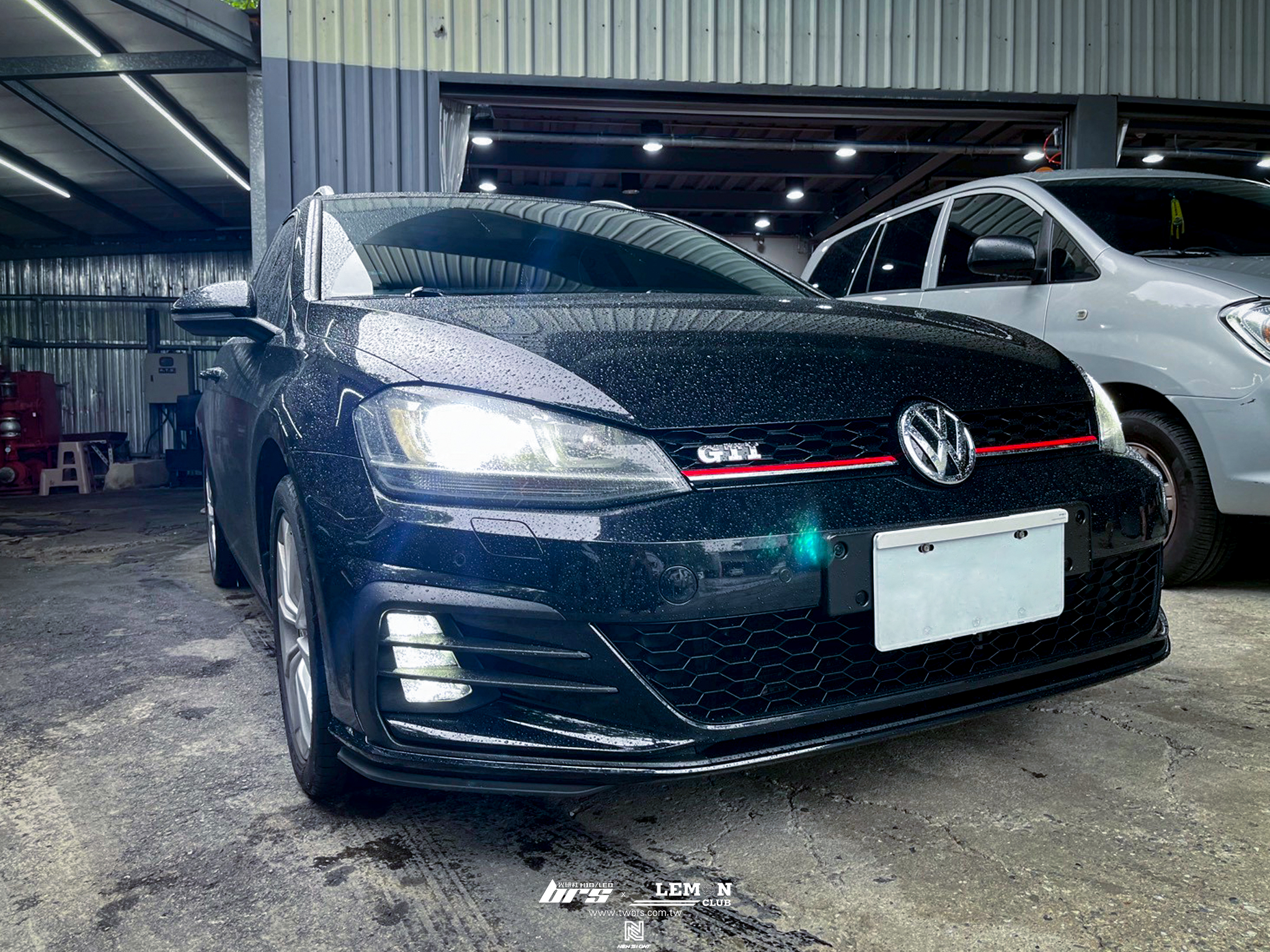 Volkswagen Golf 7 Variant 安裝 副廠7改7.5GTI前保桿