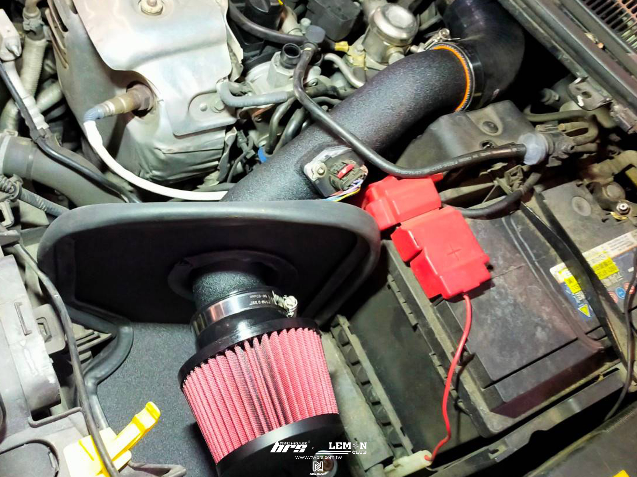 Ford Focus 安裝 MST進氣系統