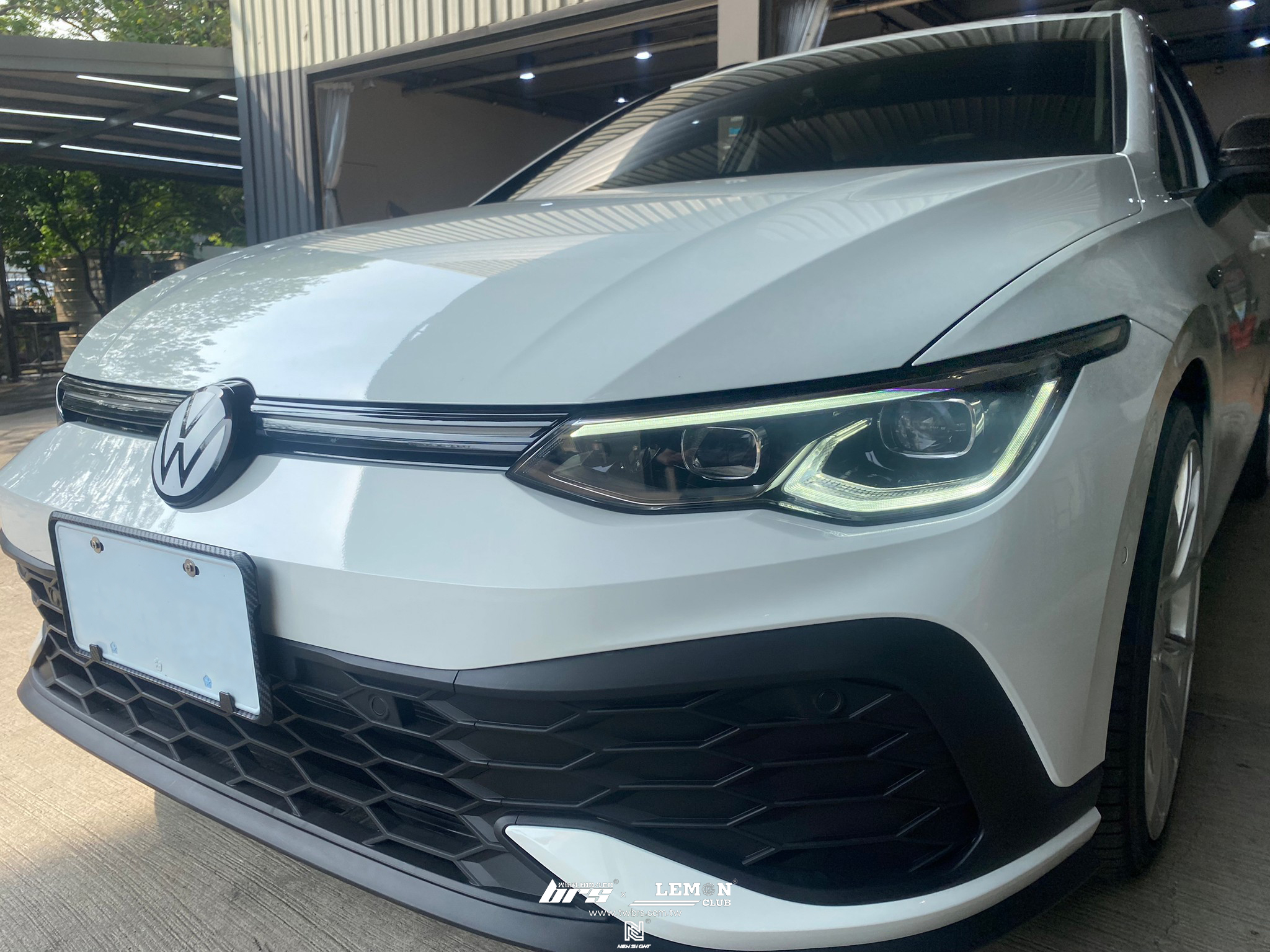 Volkswagen Golf 8 安裝 CS前保桿