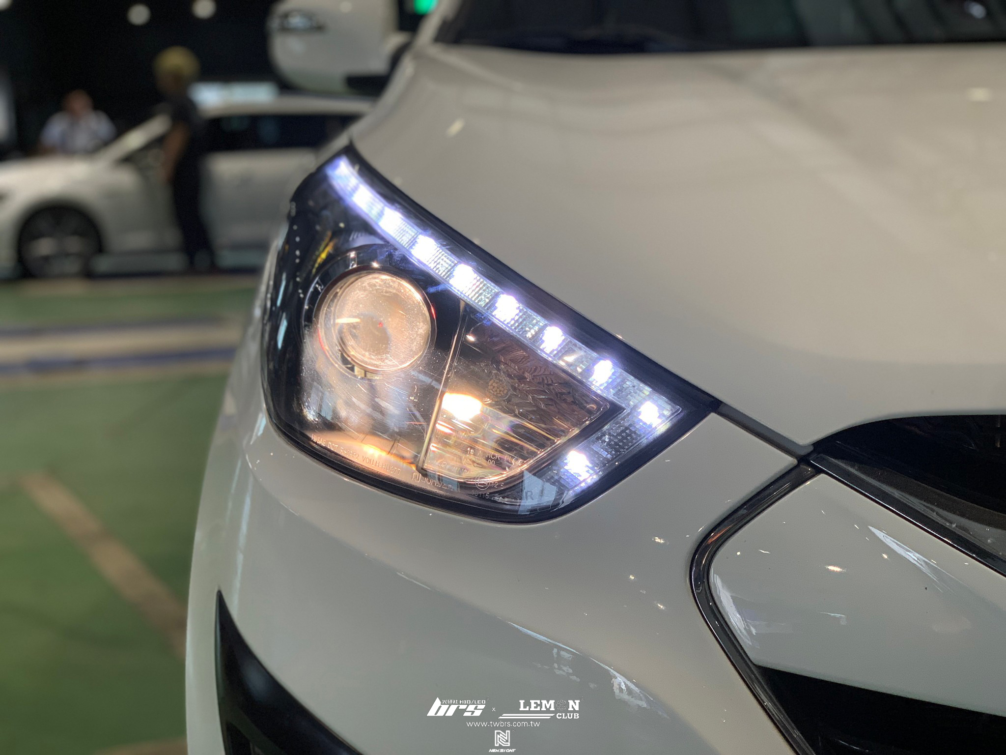 Hyundai Ix35 安裝 魚眼大燈總成