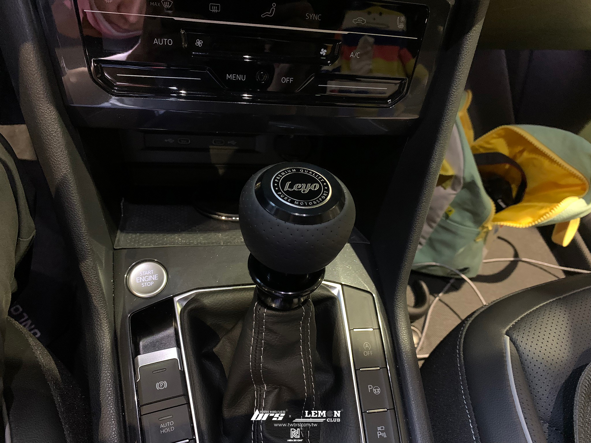 Volkswagen New Tiguan 安裝 Leyo排檔頭