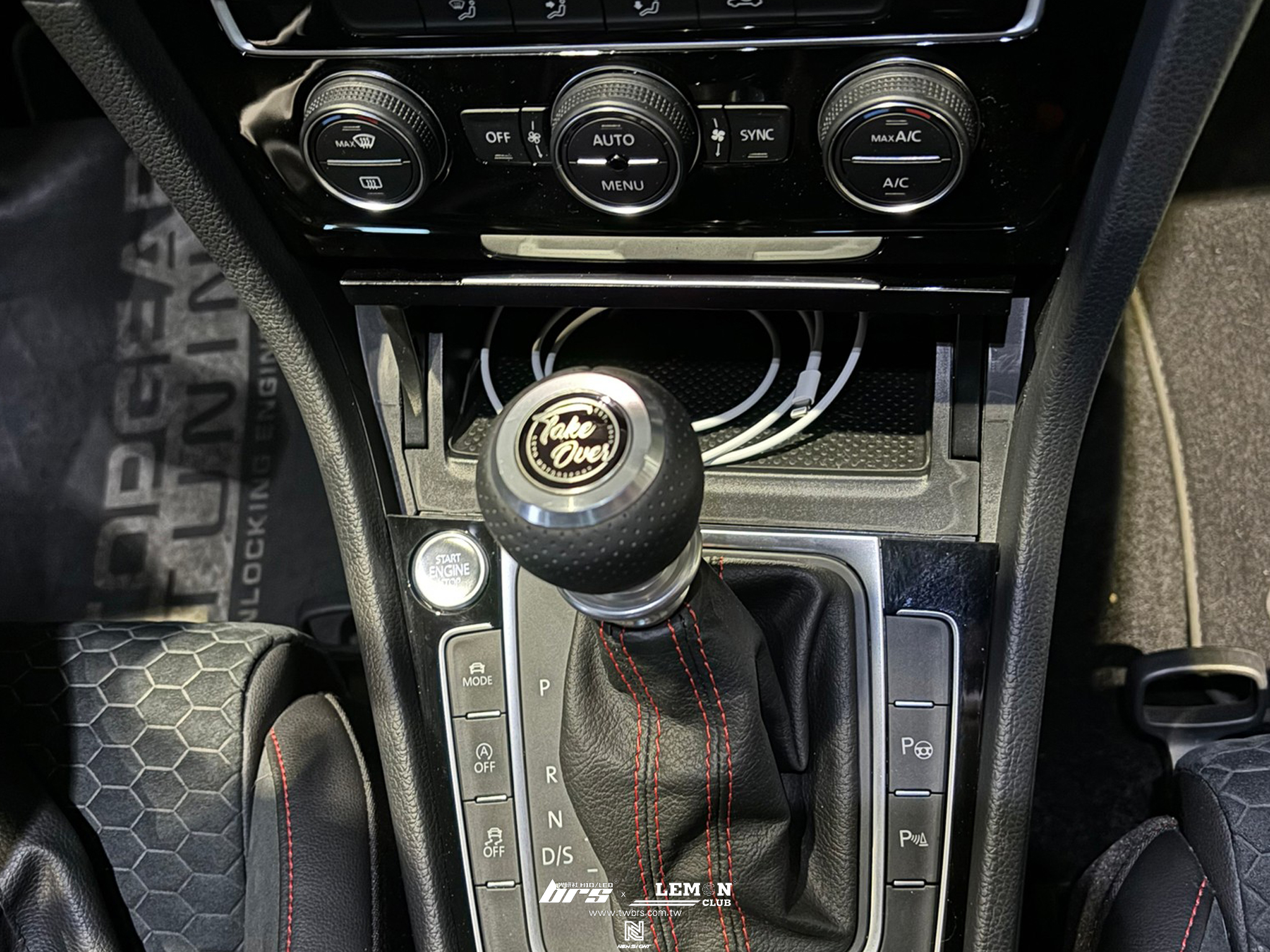 Volkswagen Golf 7.5 安裝 Leyo皮革DSG排檔頭