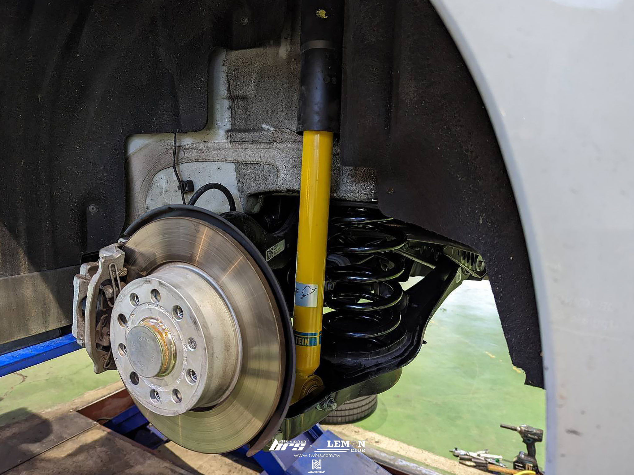 Volkswagen Golf 8 安裝 倍適登B12 Pro-Kit避震器