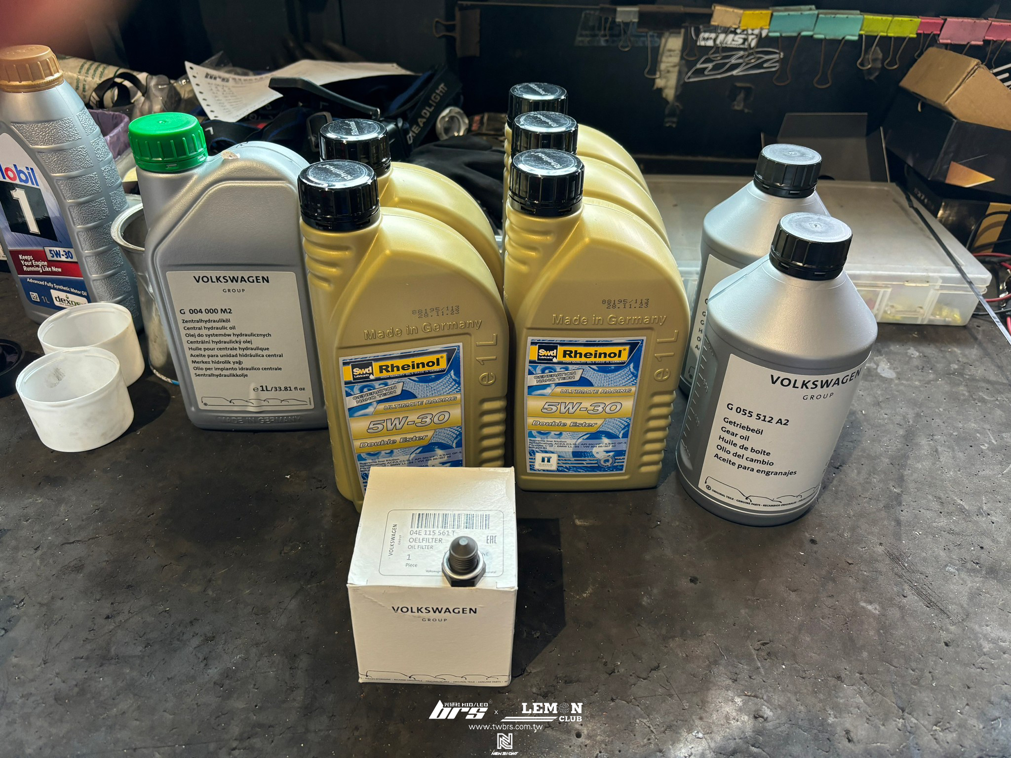 Skoda Fabia 3.5 保養(德國Rheinol萊茵機油5W30+原廠機油芯+原廠洩油螺絲+原廠洩油螺絲墊片+原廠變速箱油+原廠閥體油)