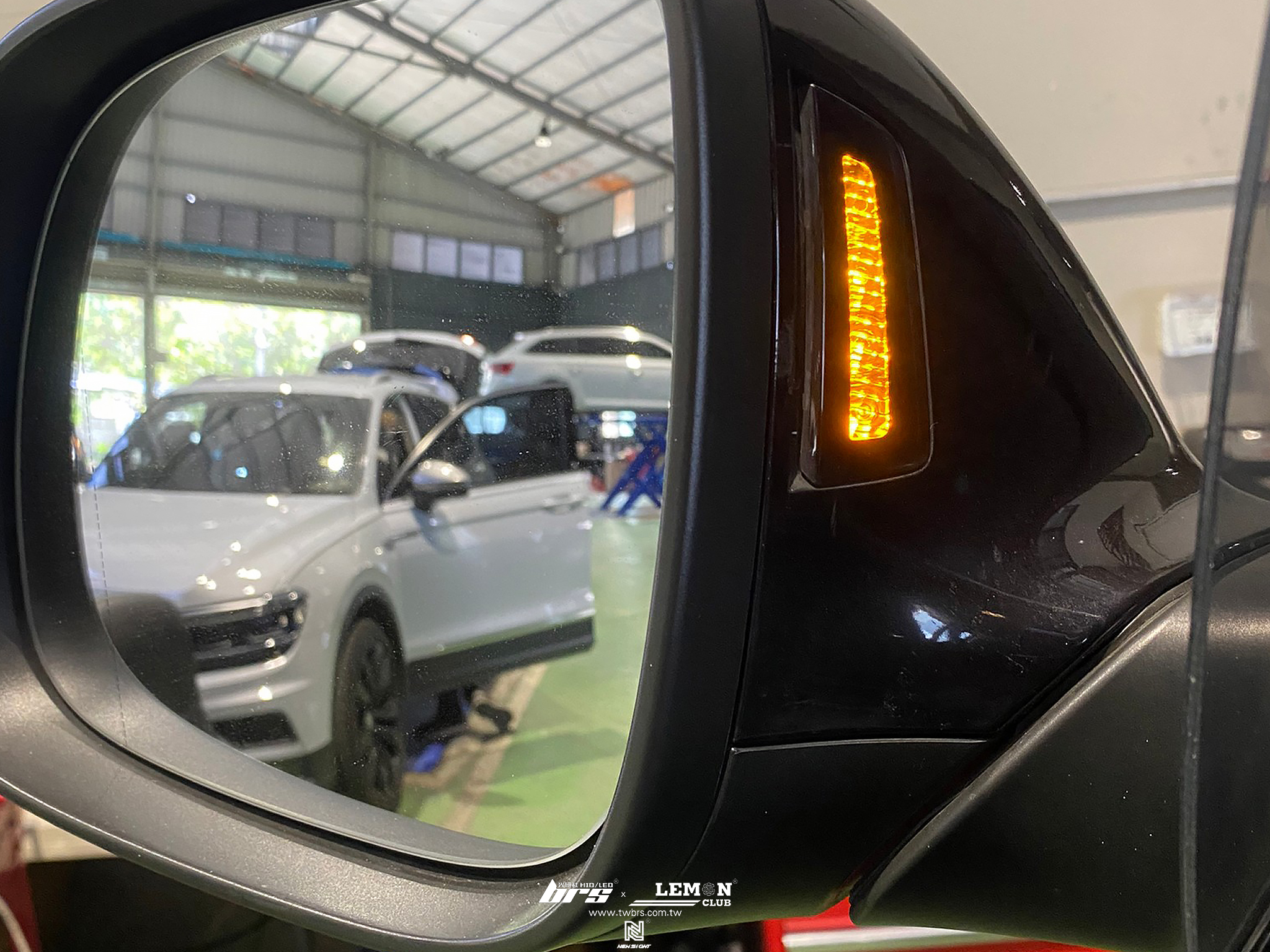 Volkswagen T5 安裝 2Q盲點偵測系統
