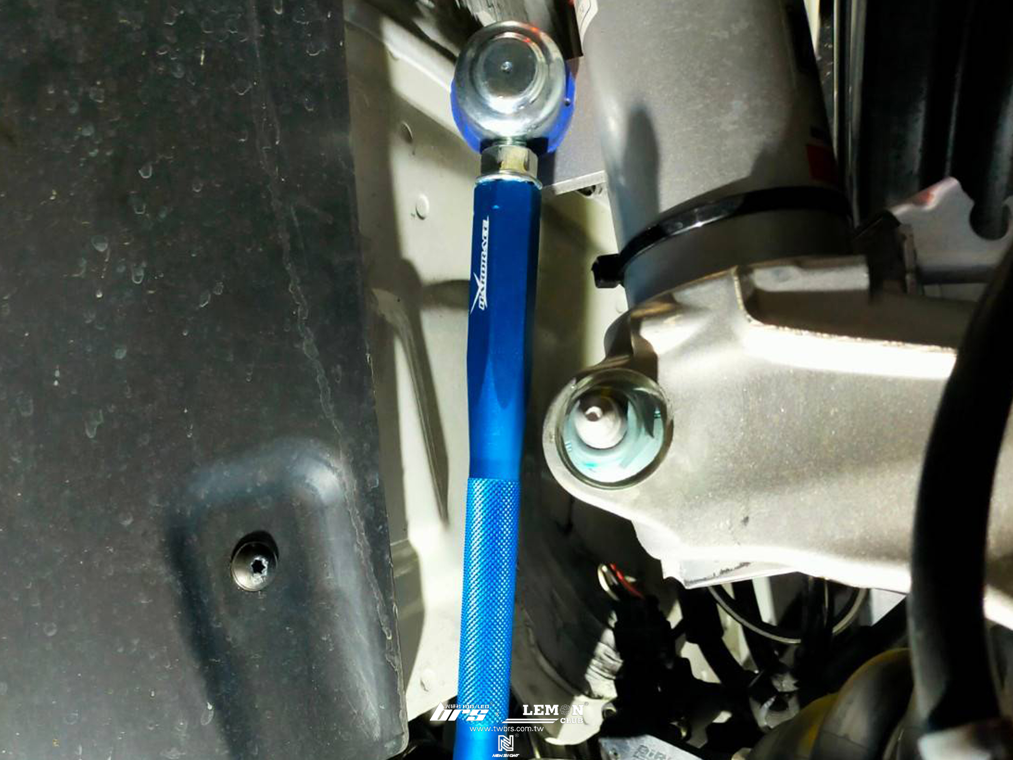 Skoda Octavia 安裝 HARDRACE李仔串