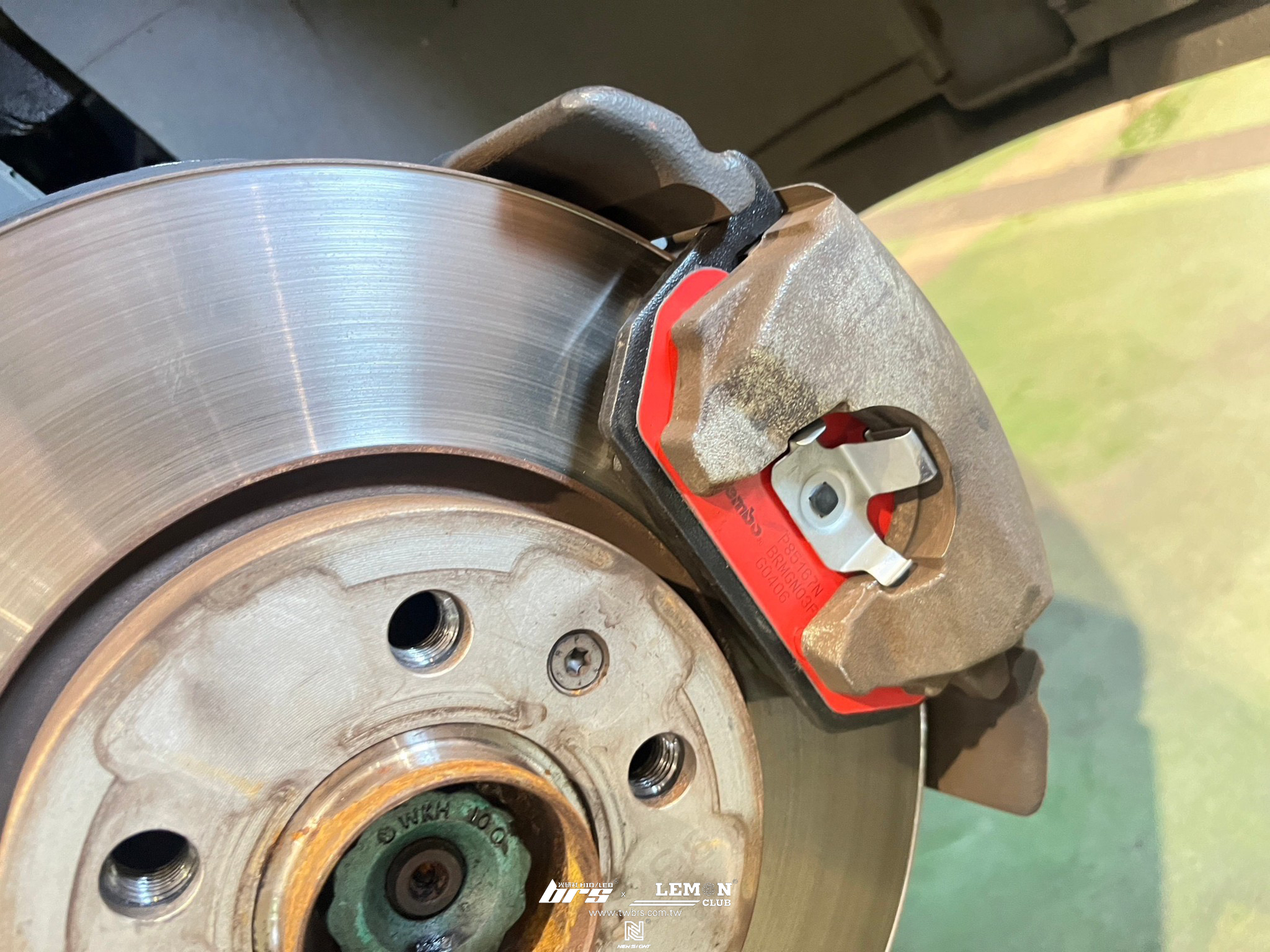 Skoda Kamiq 安裝 前Brembo來令片(紅皮)