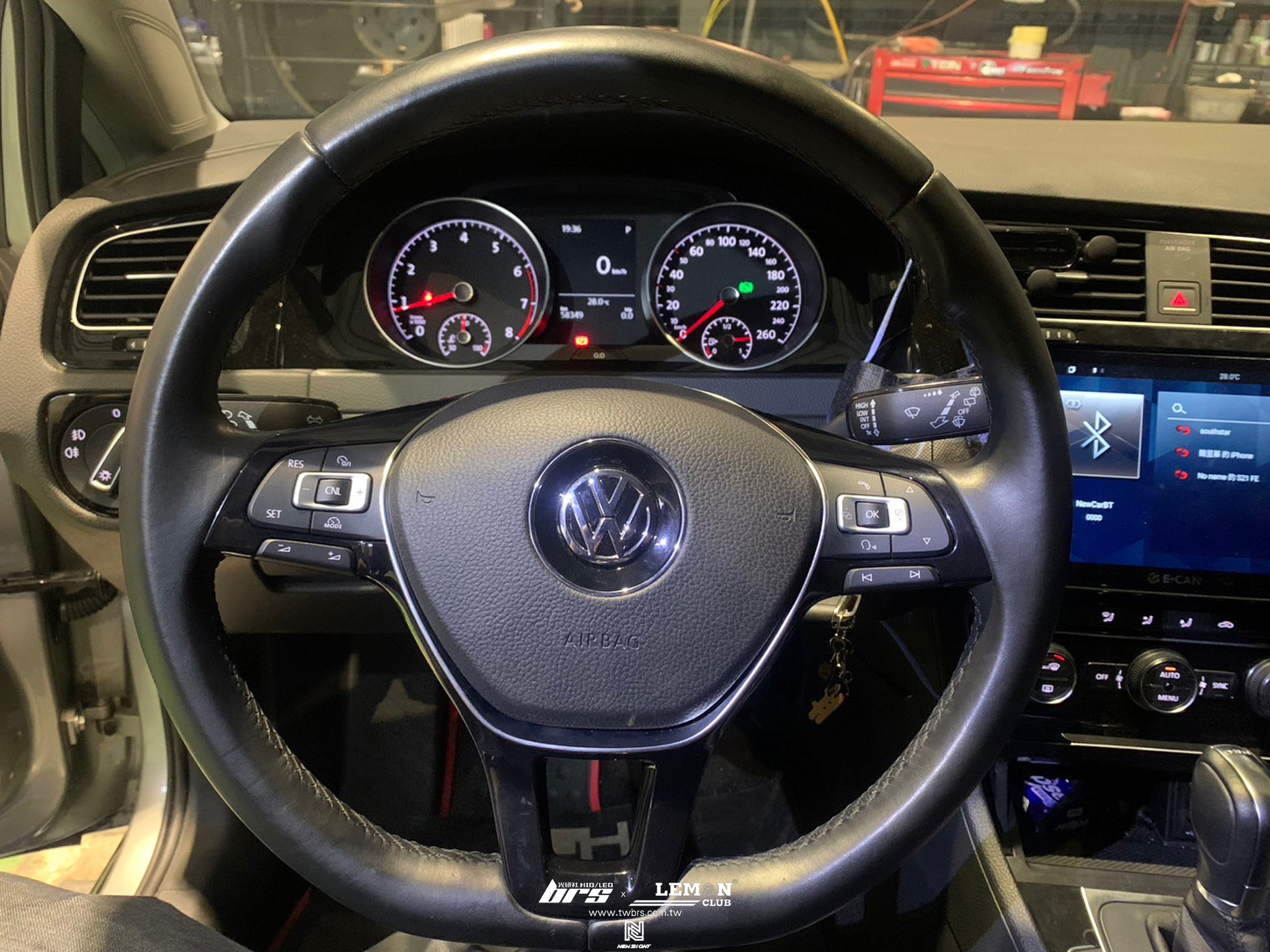 Volkswagen Golf 7 安裝 方向盤按鍵