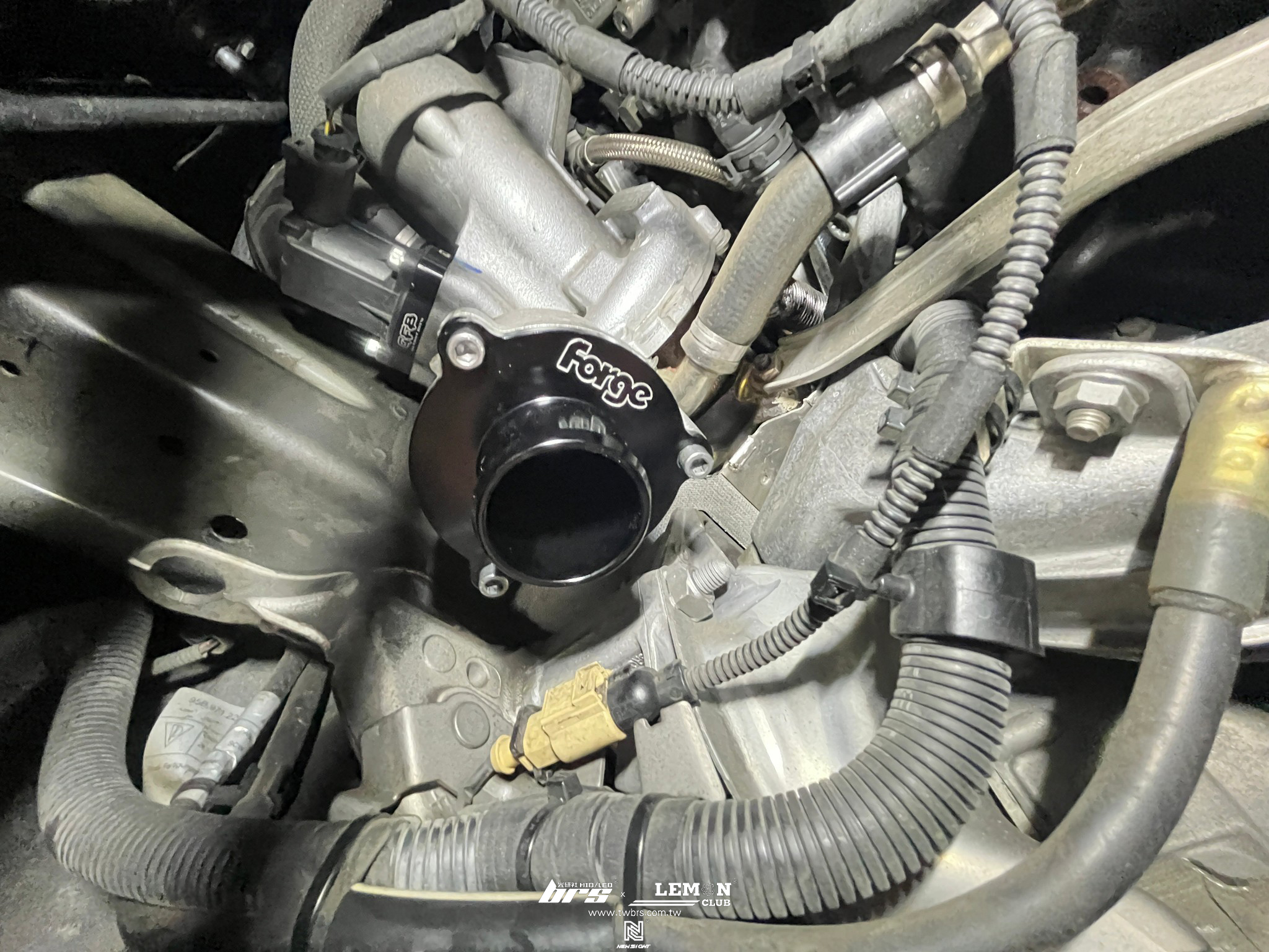 Porsche Macan 安裝 Forge EA888渦輪增流管