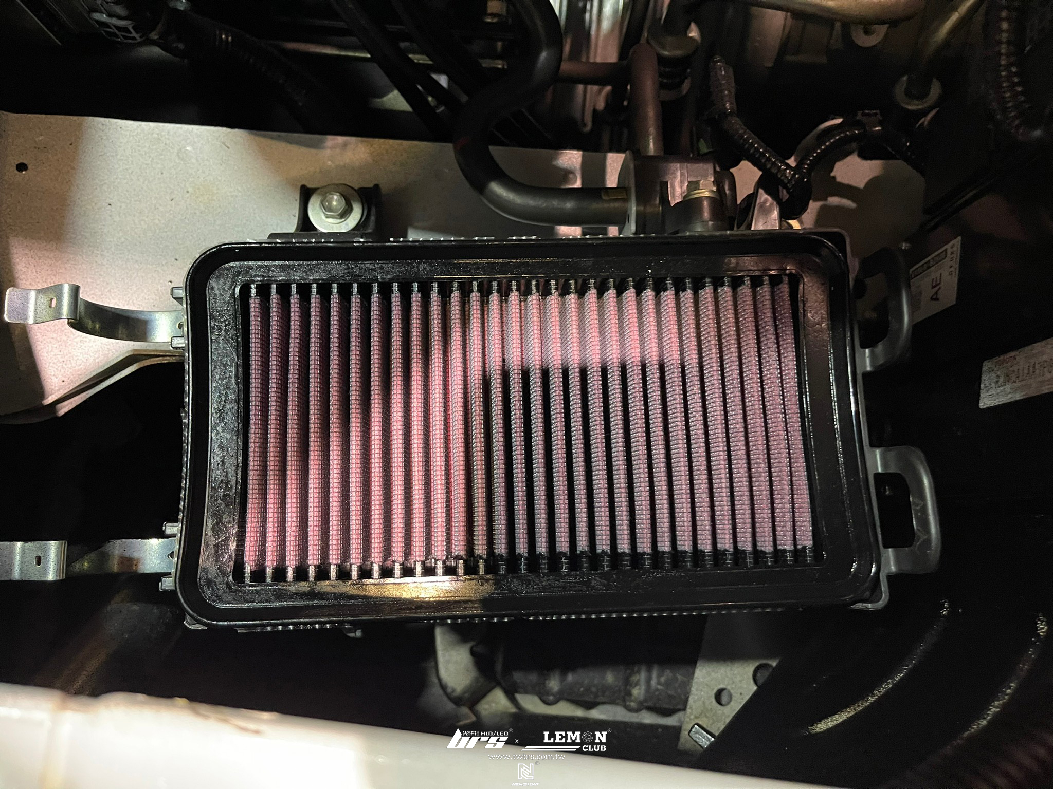 Toyota Town Ace 保養(萊茵機油0W20+SAKURA機油芯)+K&N高流量空氣濾芯+D1 Spec油門加速器