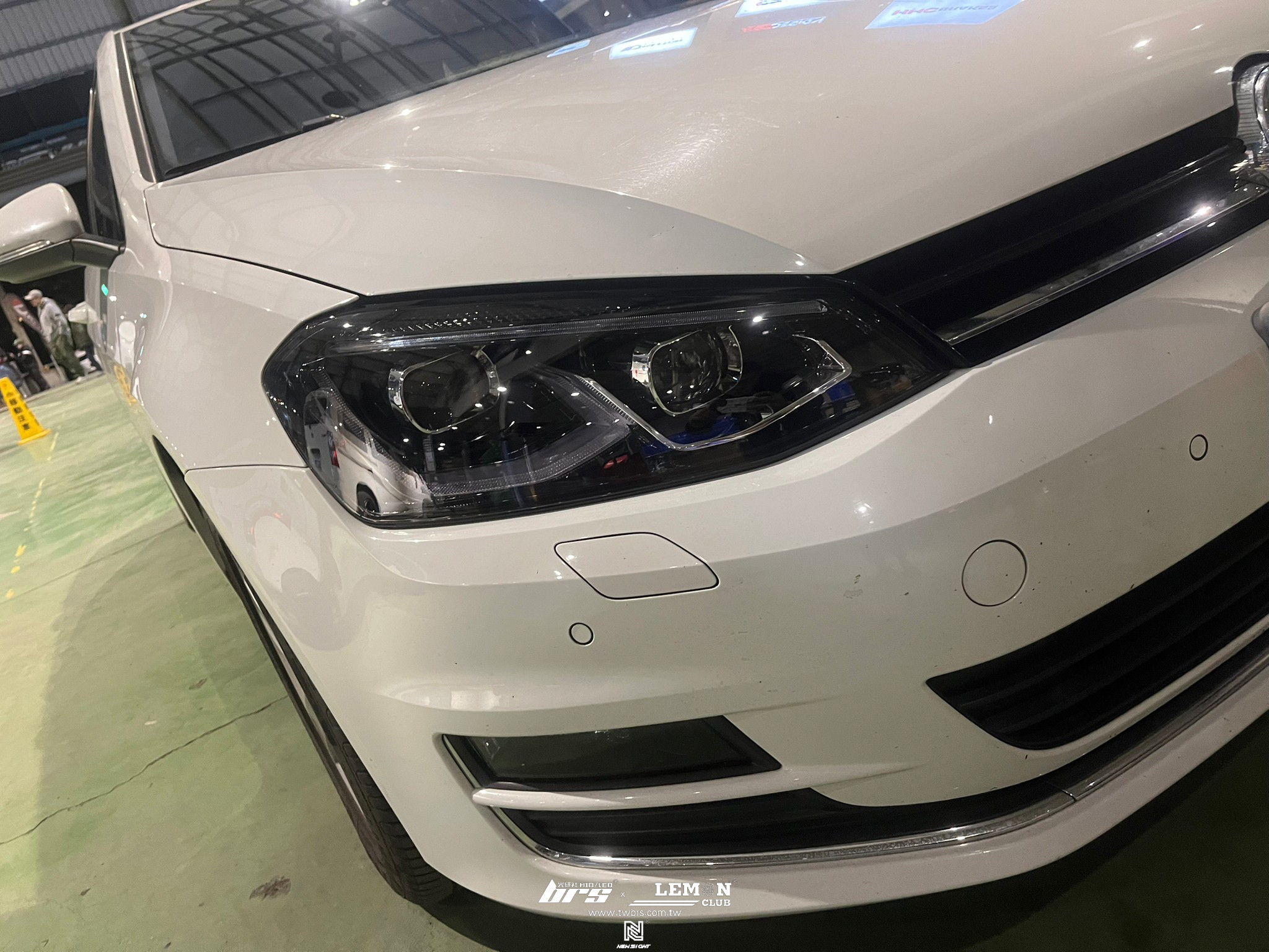 Volkswagen Golf 7 安裝 7改8代魚眼大燈總成+H7 6500K 高階款LED