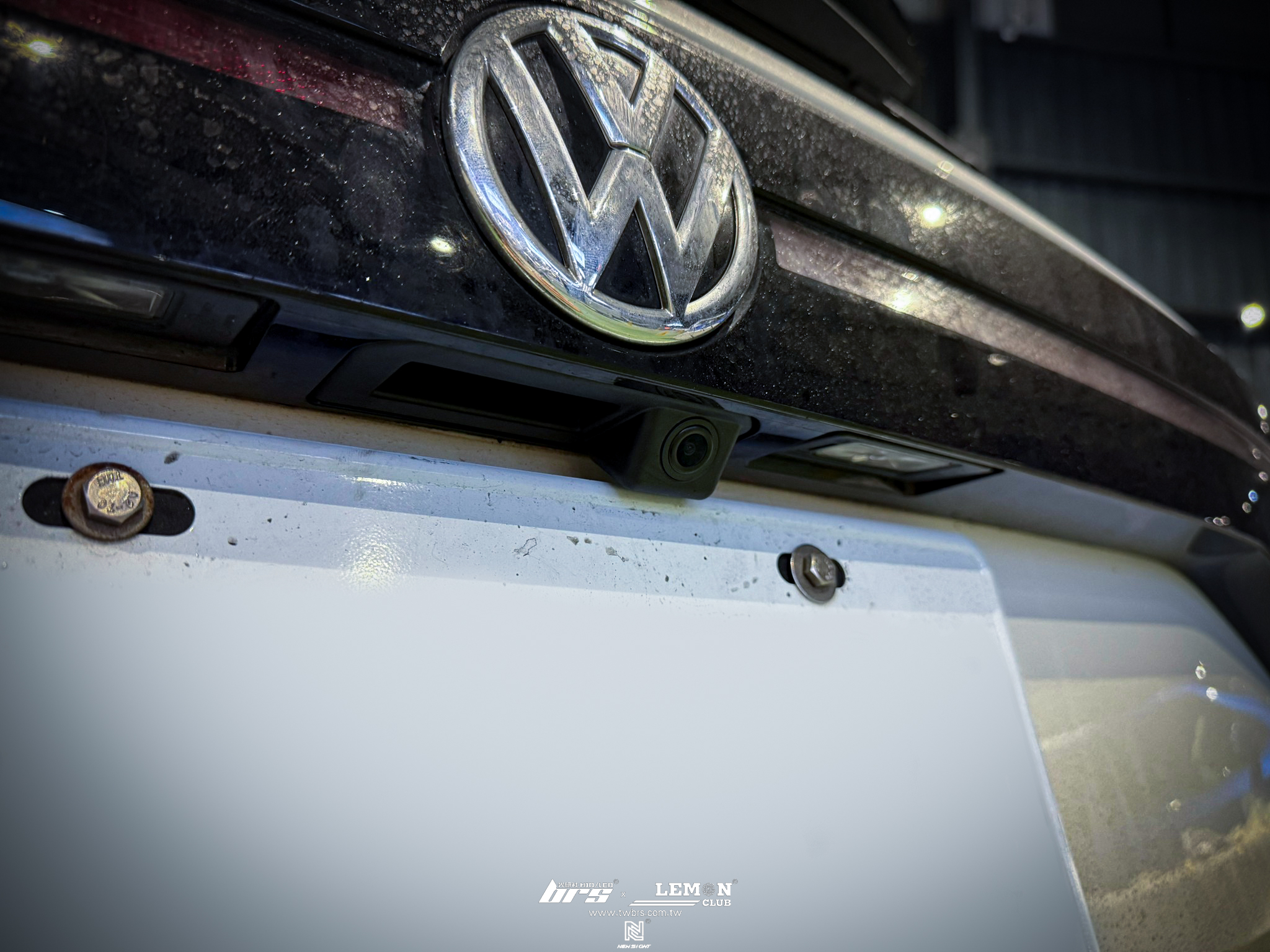 Volkswagen T-Cross 安裝 把手式倒車顯影鏡頭(軌跡版)+原廠直接式胎壓系統搭配原廠氣嘴+MIO WIFI雙鏡頭行車記錄器