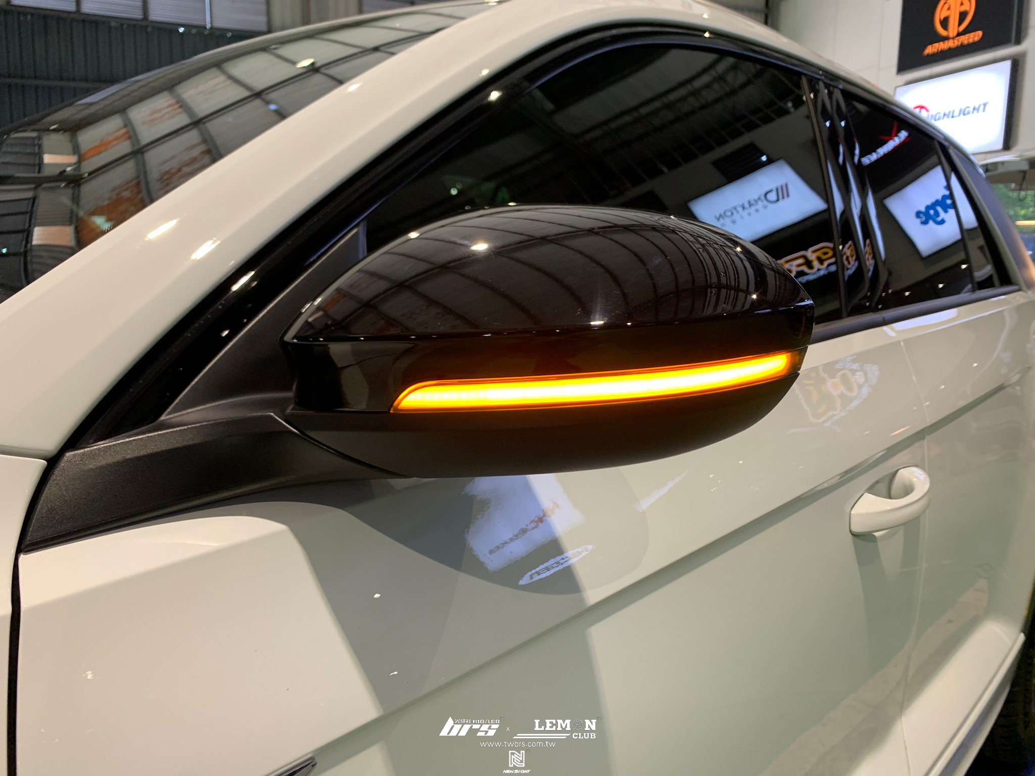 Volkswagen T-ROC 安裝 後視鏡流水方向燈