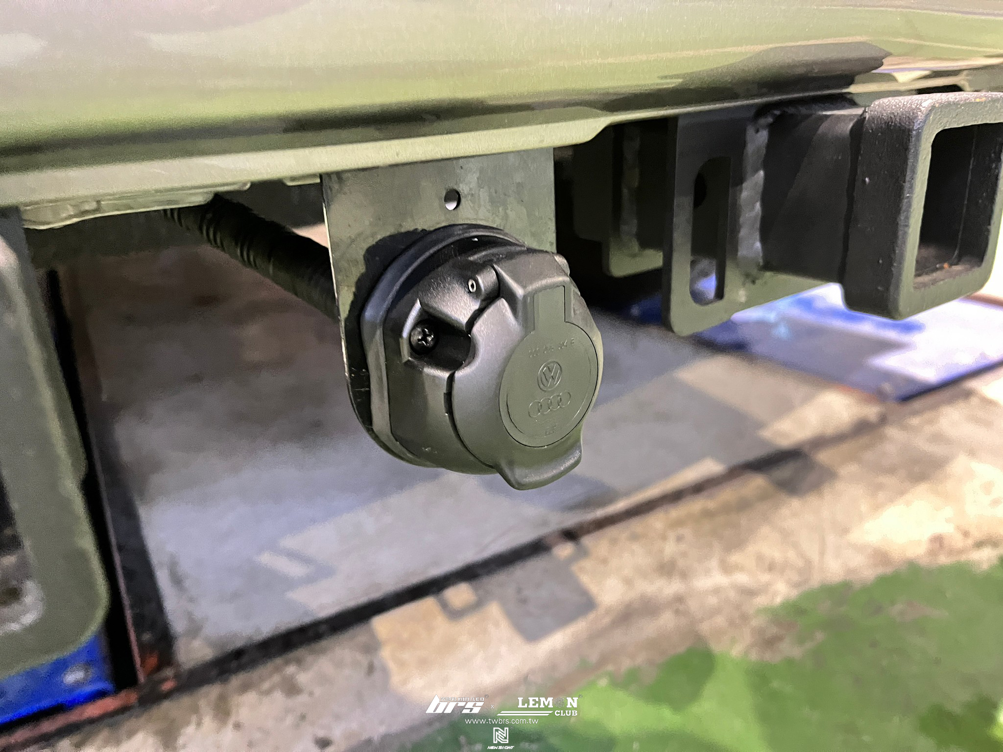 Volkswagen T6.1 安裝 原廠拖車勾線組