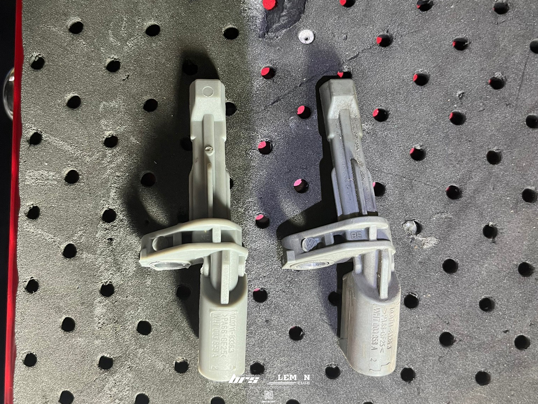 Volkswagen Passat B7 安裝 右後輪速感知器