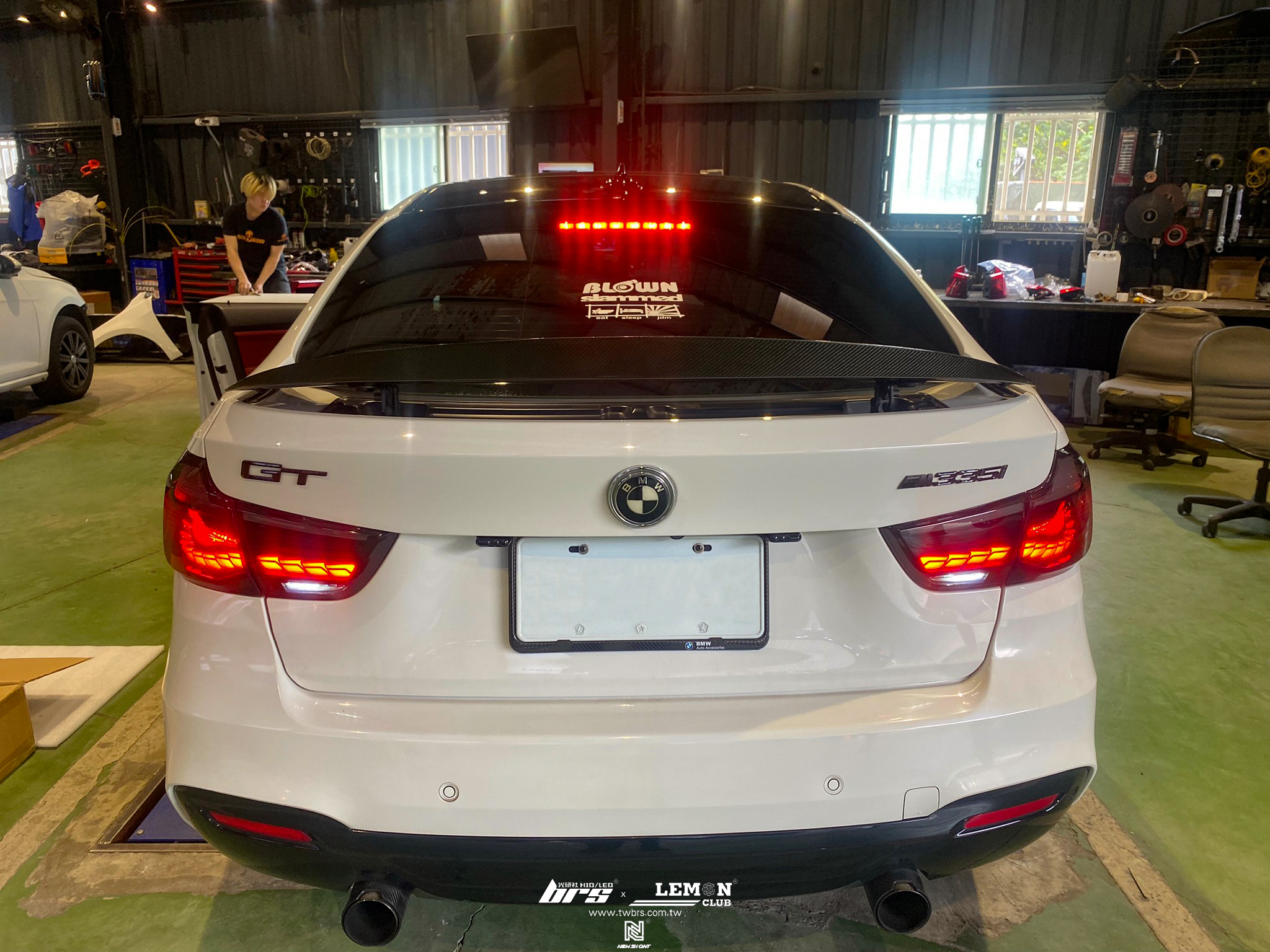 BMW F34 安裝 燻黑龍鱗尾燈