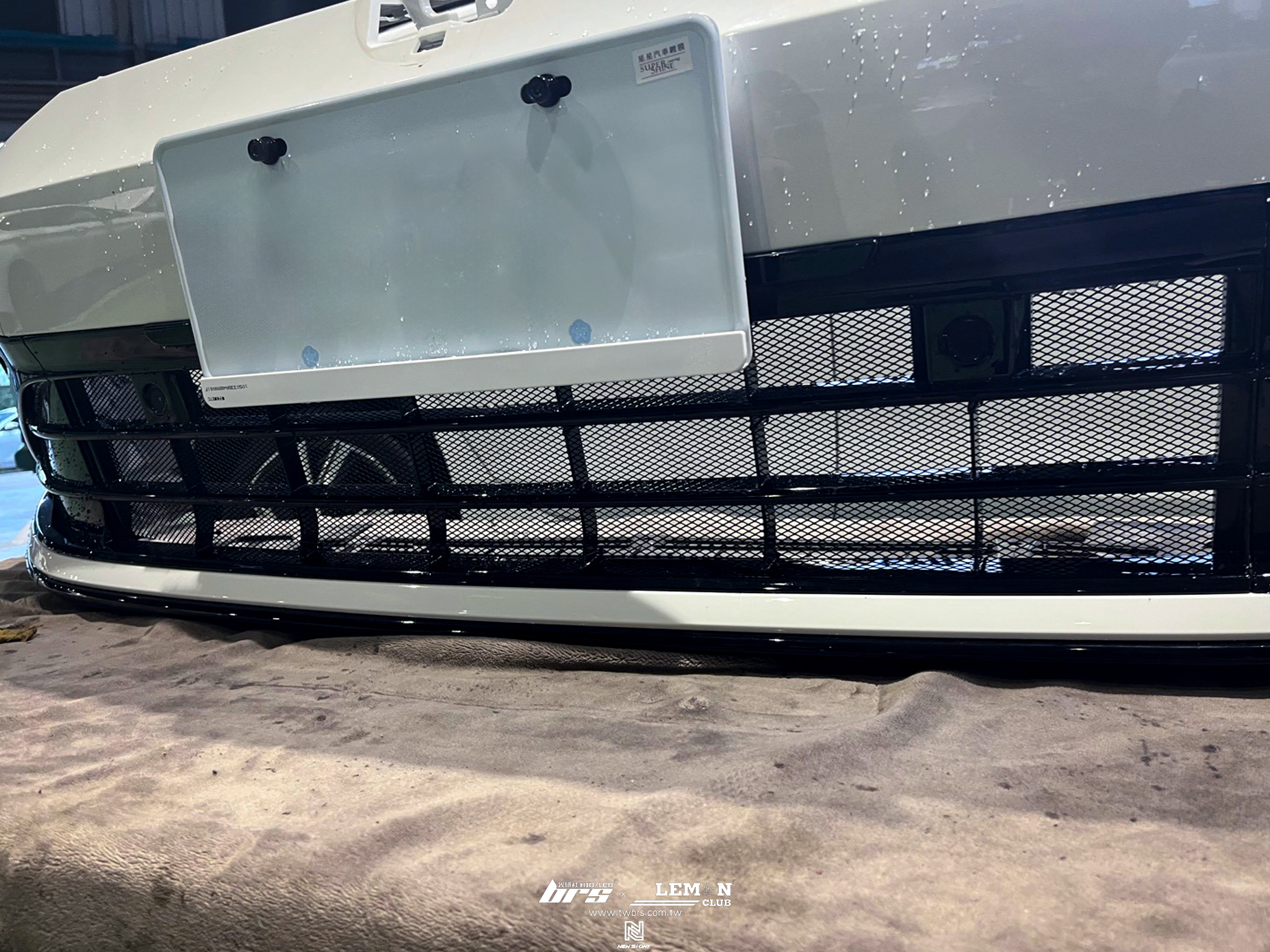 Volkswagen Golf 8 安裝 前保桿防跳石網+怠速熄火啟停自動關閉器