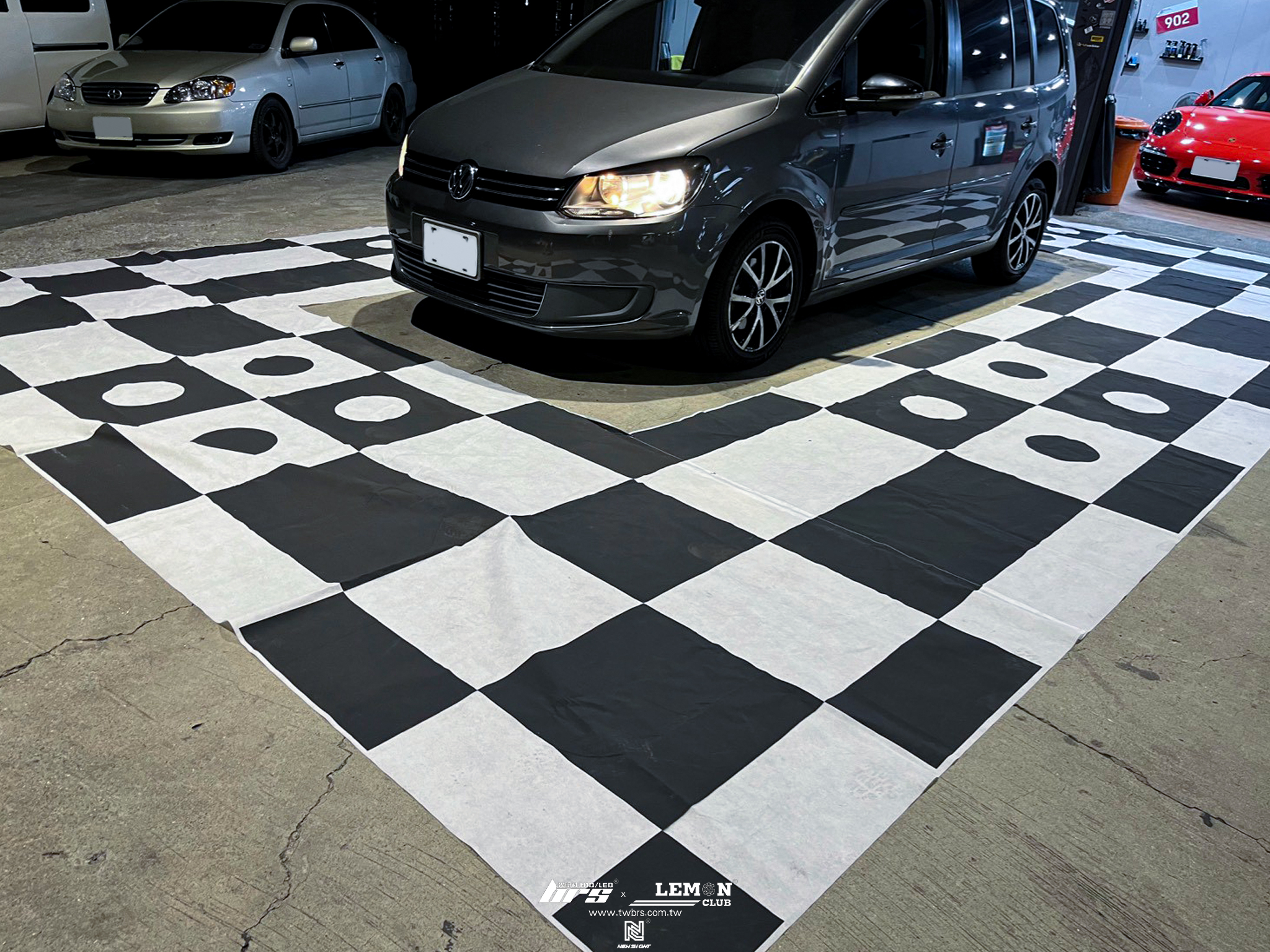 Volkswagen Touran 安裝 360環景安卓機