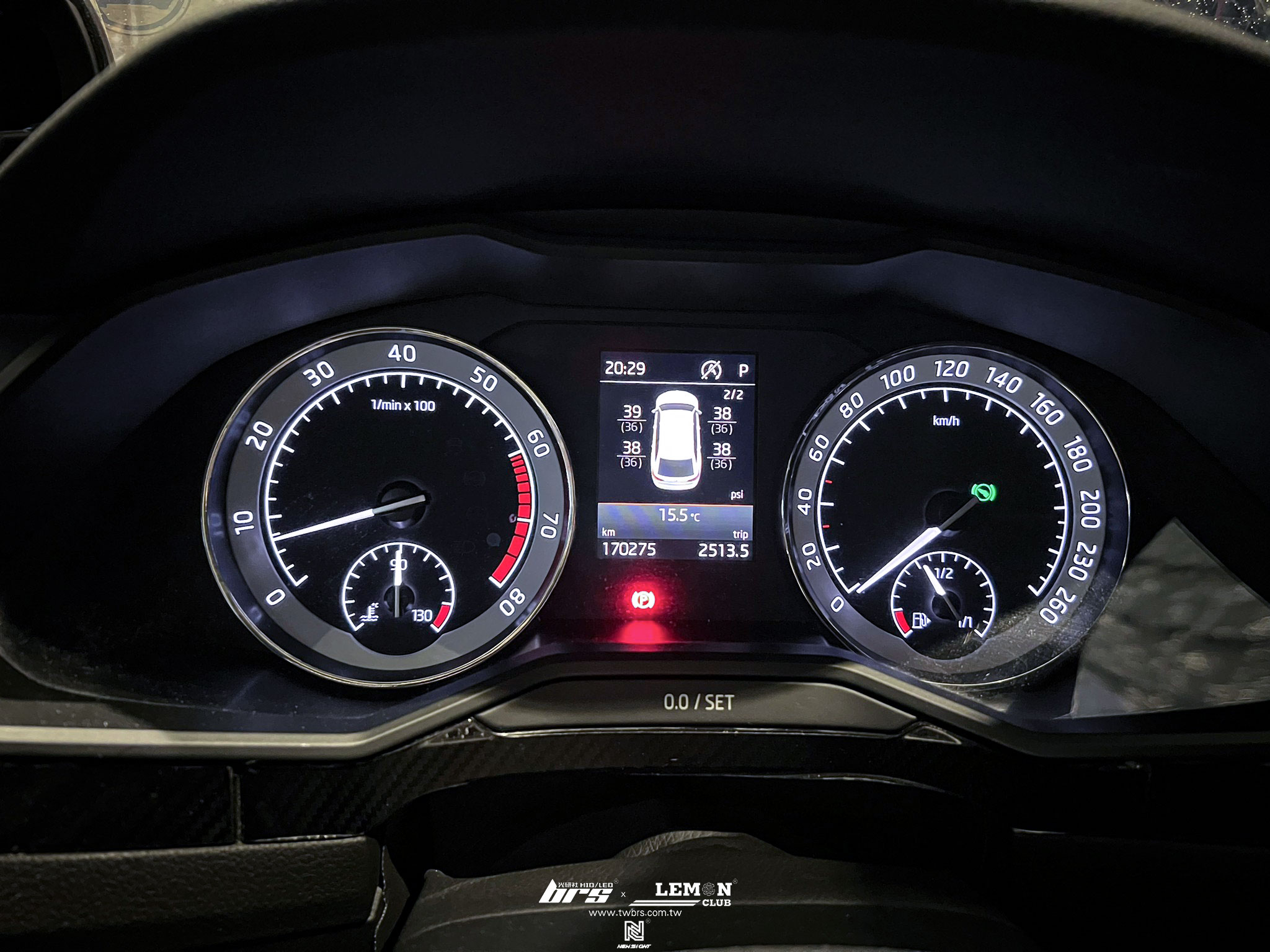 Skoda Superb 安裝 原廠直接式胎壓系統搭配原廠氣嘴