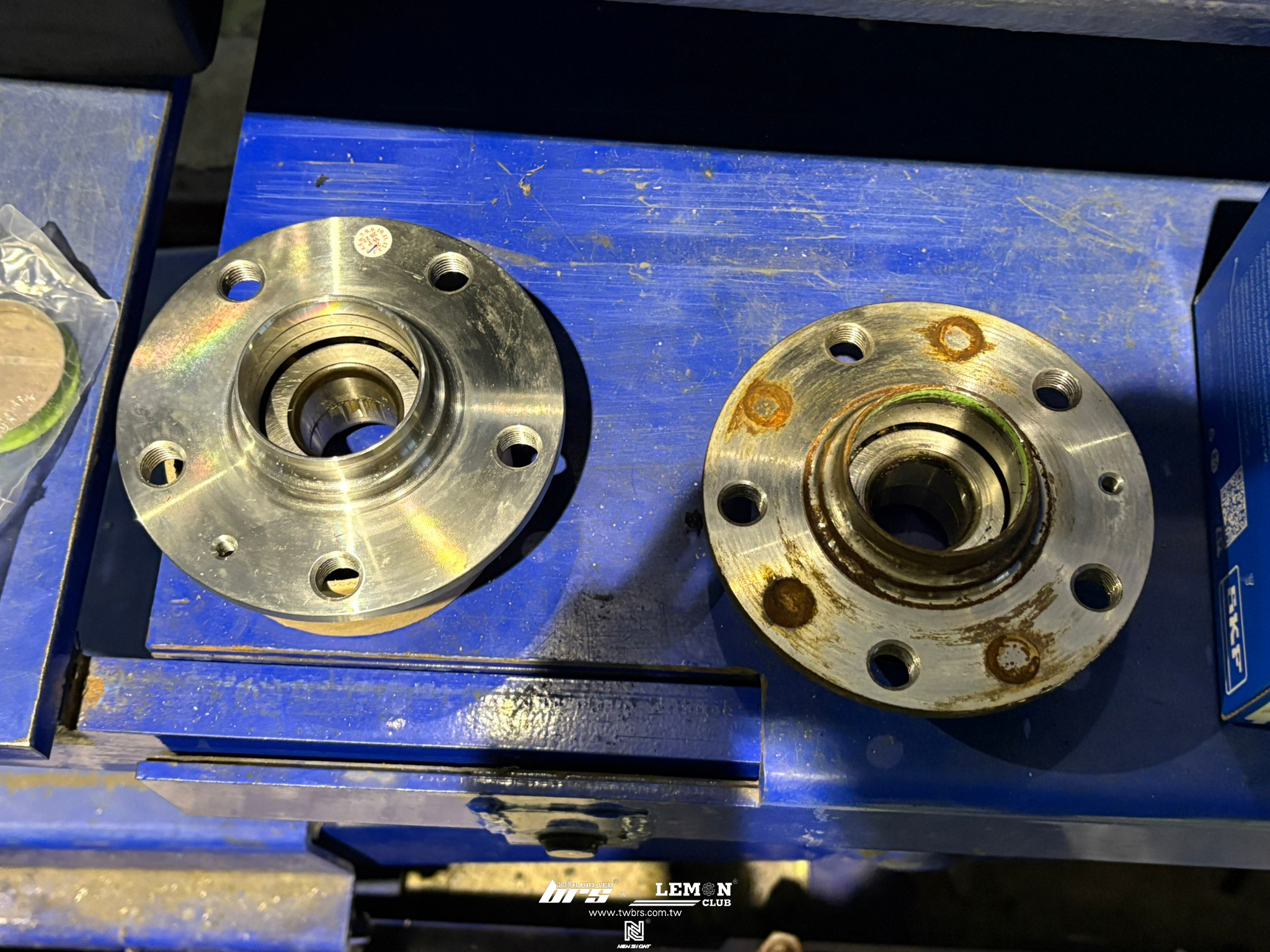 Skoda Octavia 安裝 右後輪軸總成