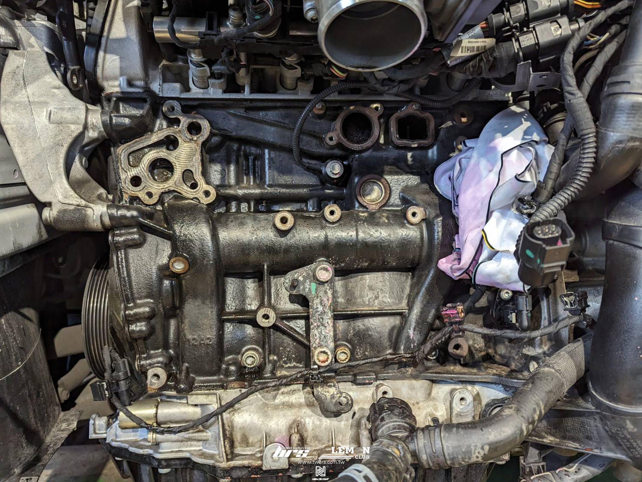 Volkswagen Golf 7 保養(節溫器更換+水泵浦更換+機油冷卻器更換)