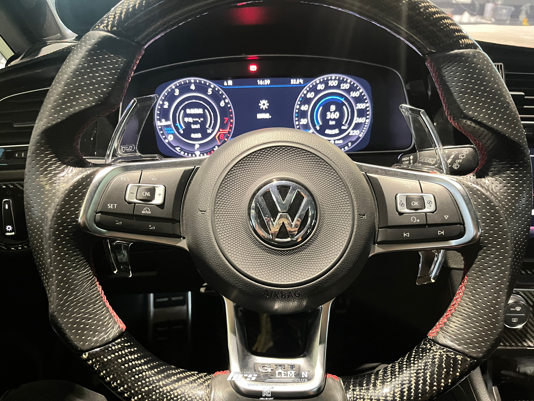 Volkswagen Golf 7.5 安裝 透明換檔撥片