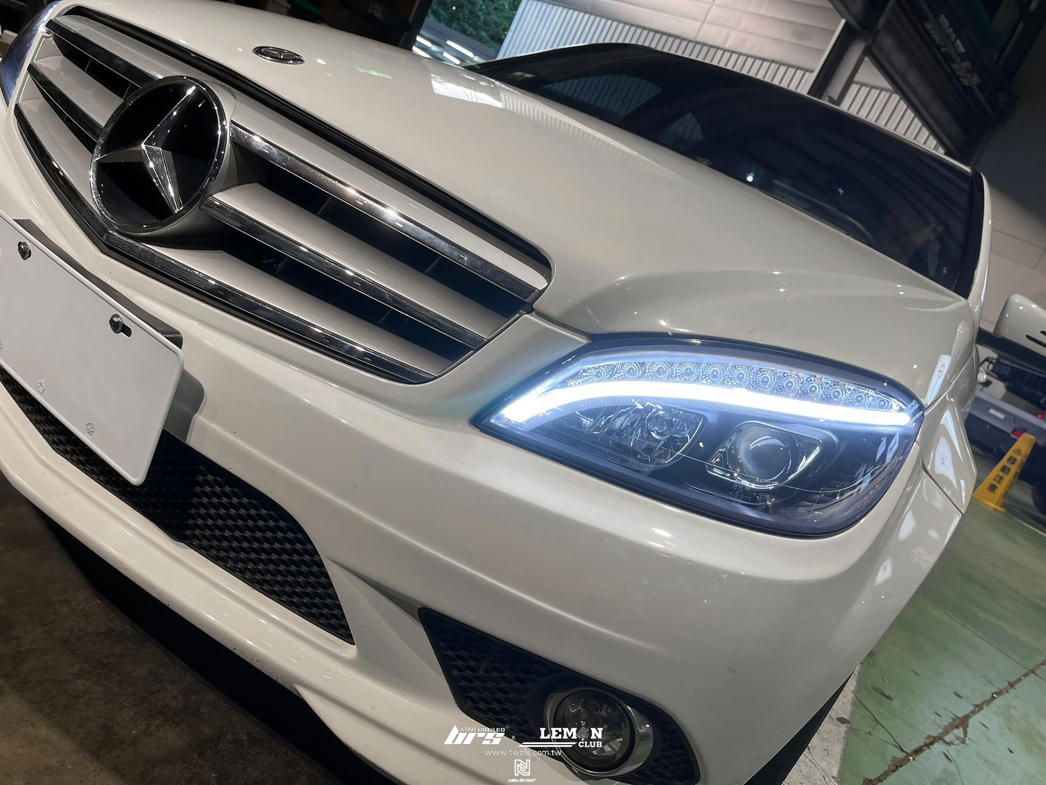 Benz W204 C300 安裝 W204仿W205流水款魚眼大燈總成+空氣芯進氣管