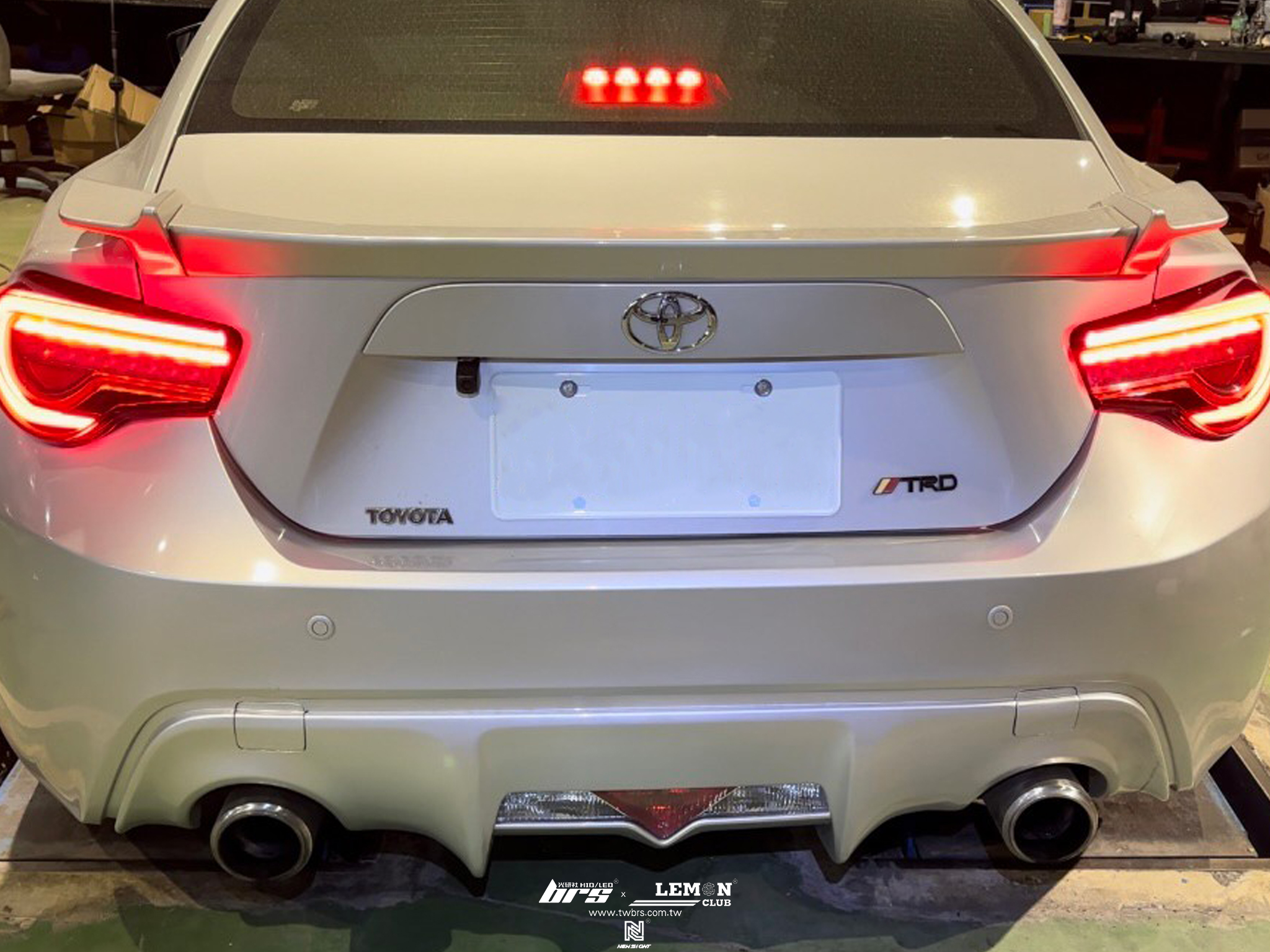 Toyota 86 安裝 LED尾燈